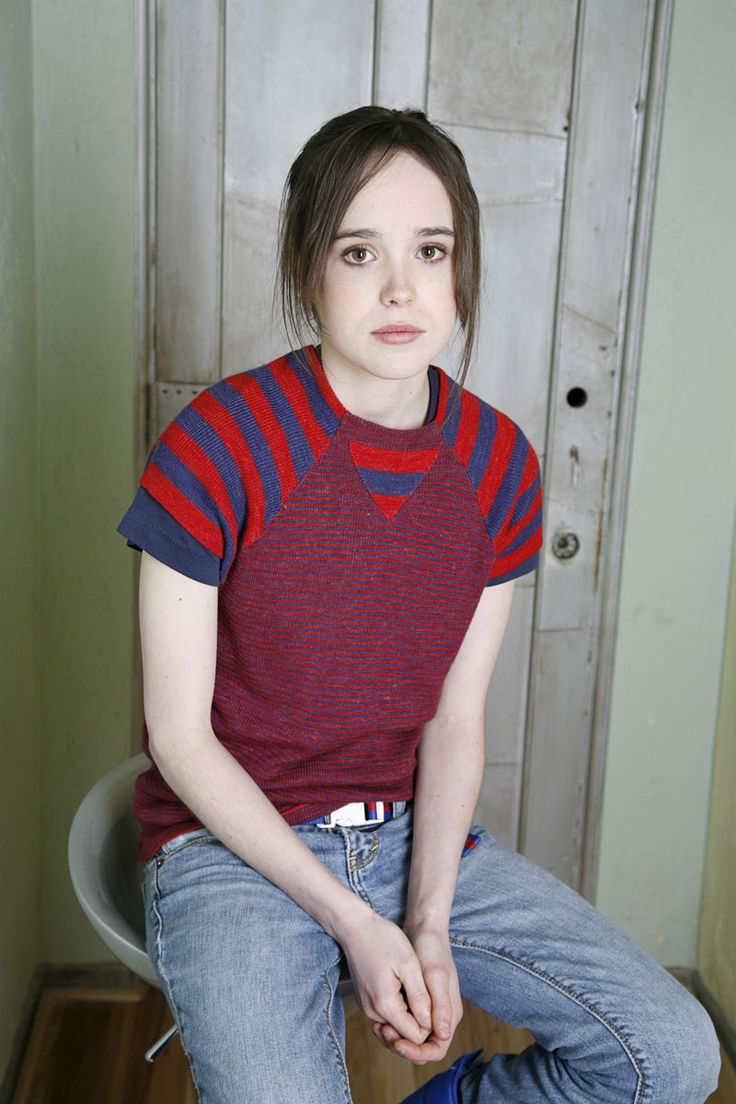 736x1104  Эллиот Пейдж: Прибытие в \ "Академия зонтика \" Staffel 3 | Гламур