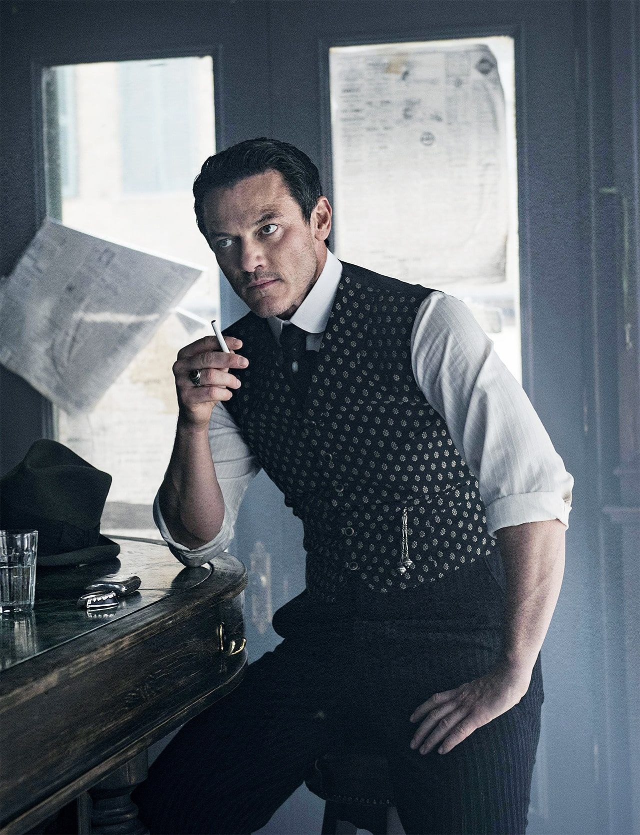 1280x1668  Приколоть жизнь знаменитостей