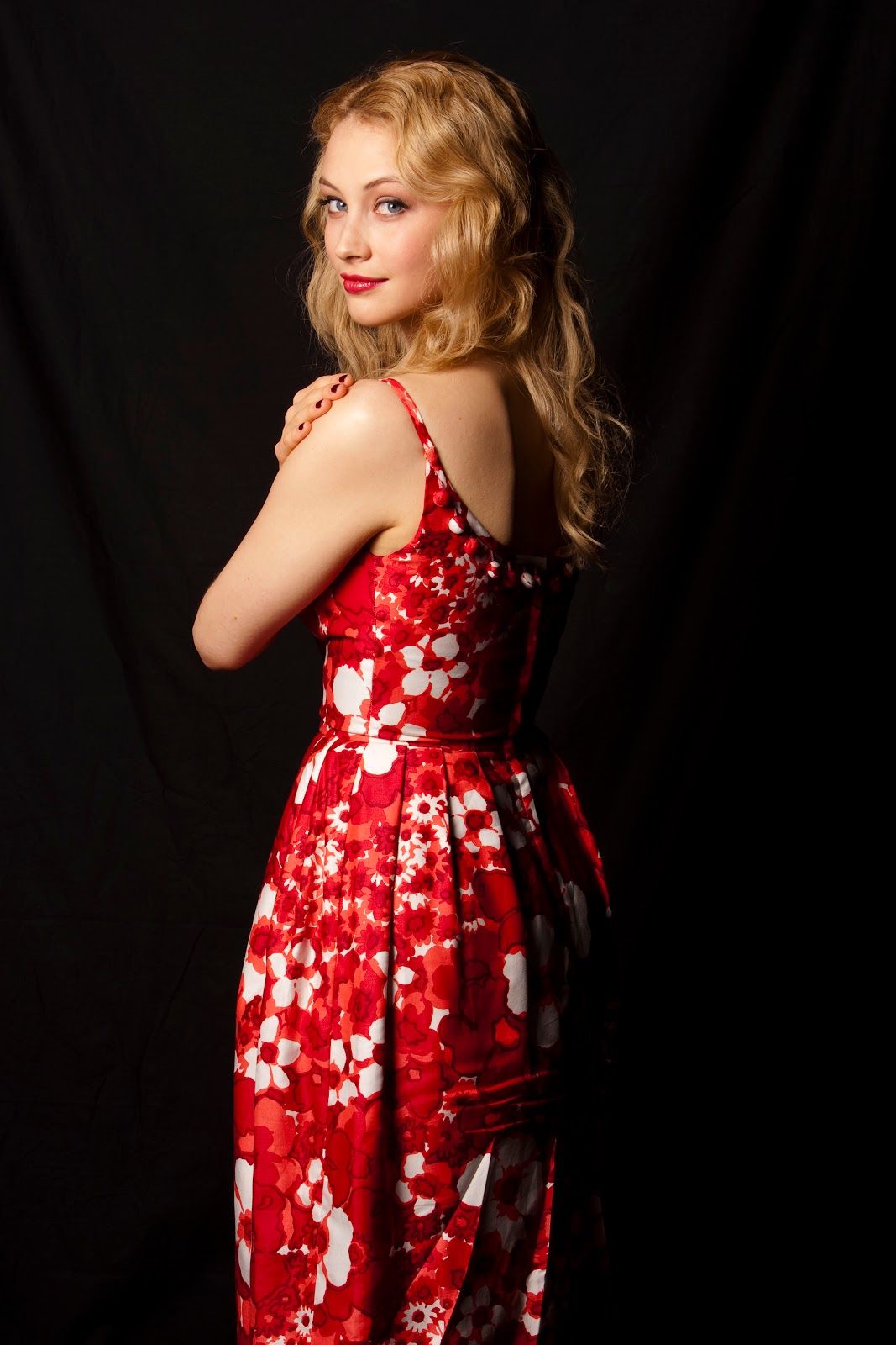 1067x1600  Люк Эванс Стоковые Фотографии, Роялти Льюк Эванс изображения | Депозитфотос