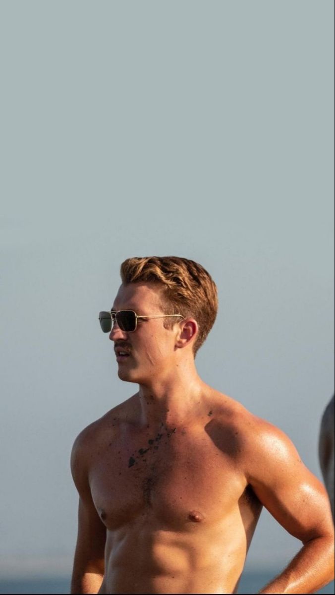 676x1200  Miles Teller - Фотосессия для здоровья мужчин - 2021 - Miles Teller Photo (44465488) - Fanpop