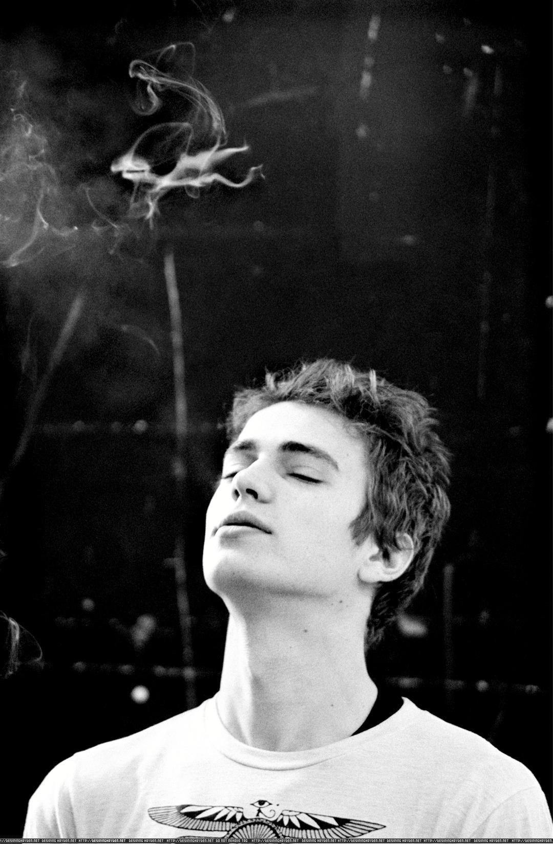 1080x1650  Обои Хейден Кристенсен - пещера обоев