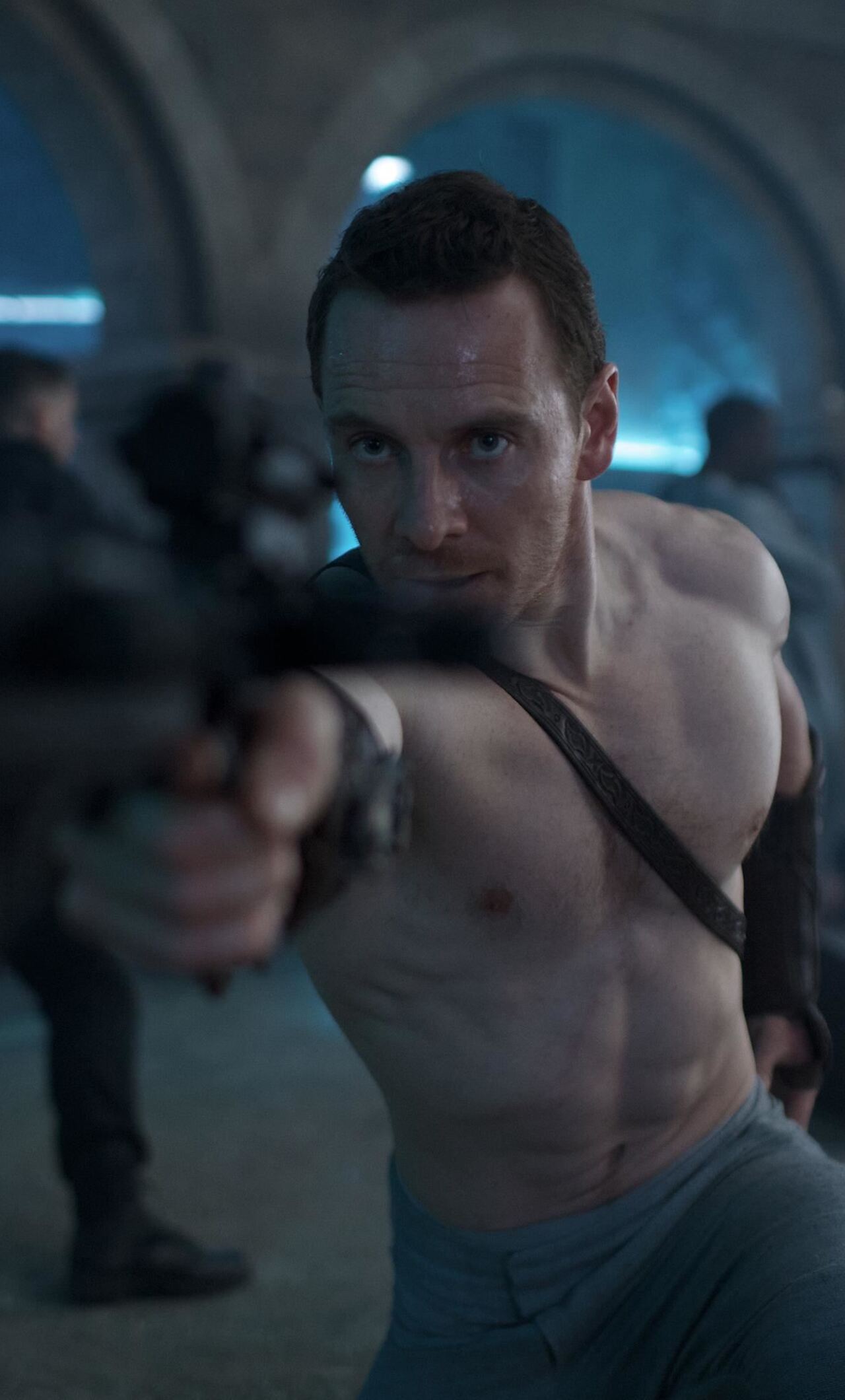 1280x2120  Майкл Фассбендер - Фотографии Майкла Фассбендера - Зимбио