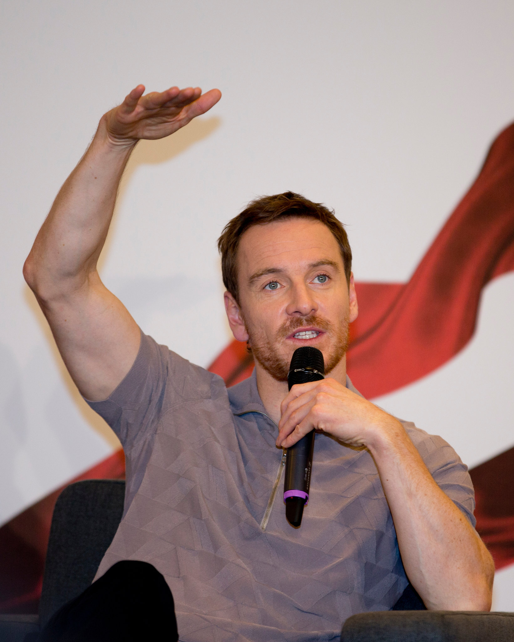 1641x2048  Портрет