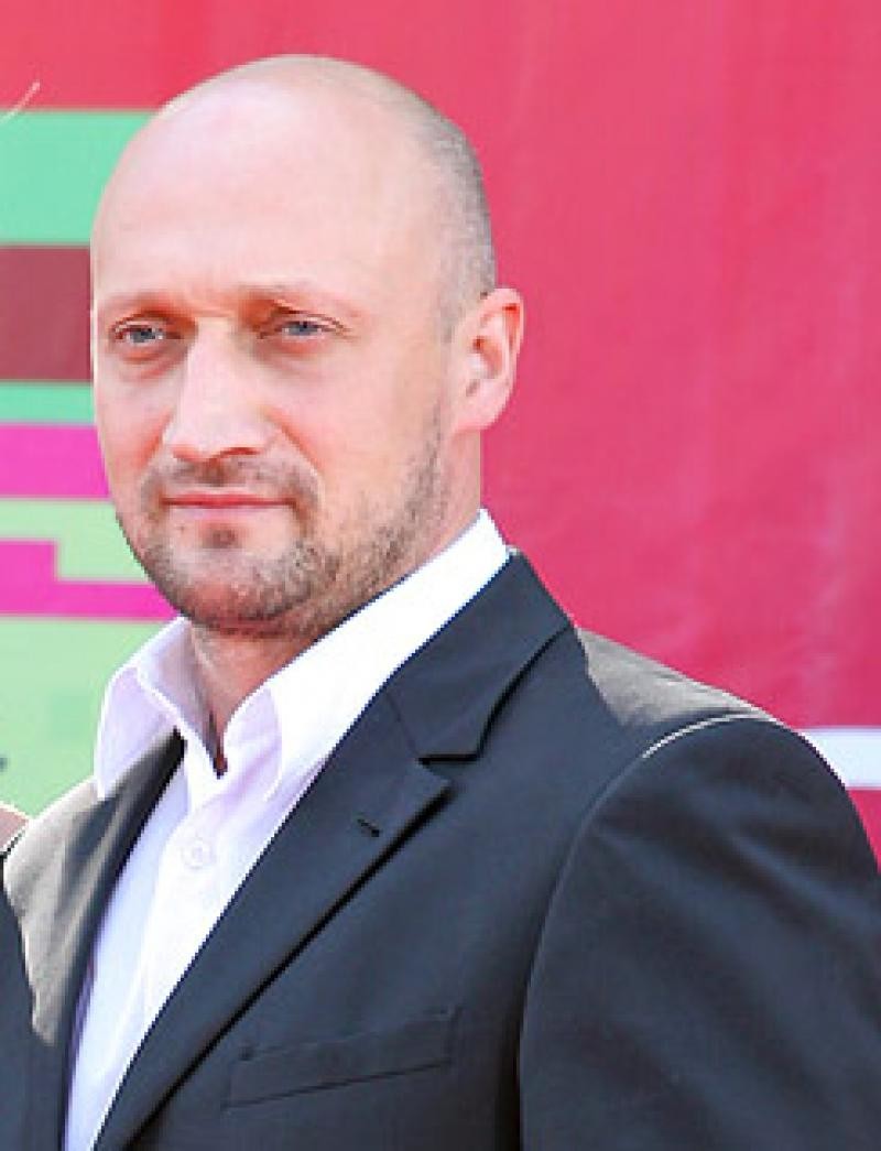 800x1045  Гоша Куценко. С днём рождения!