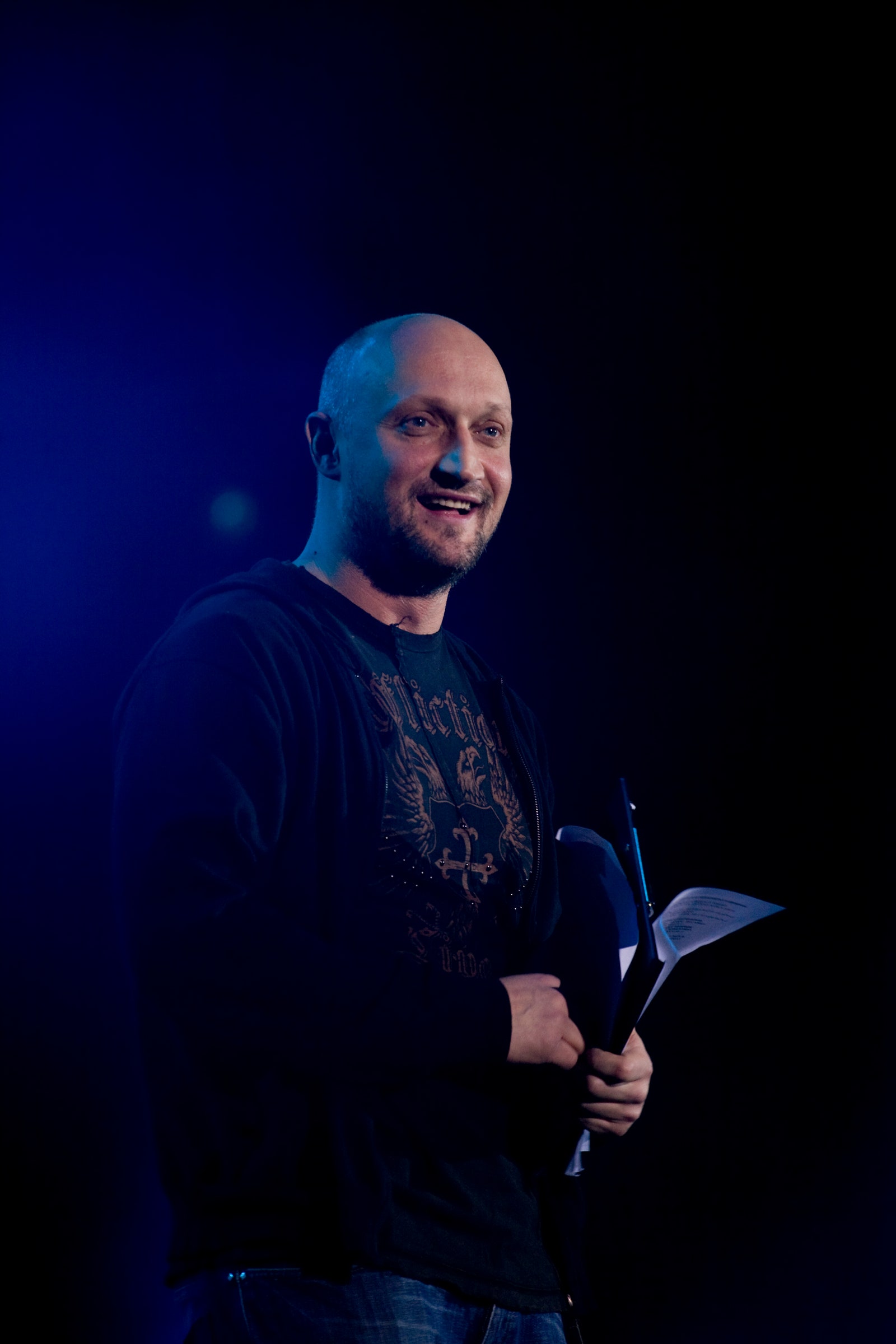 1600x2400  Гоша Куценко – об «Инсомнии», гипнозе, цензуре и российском кино | GQ Россия