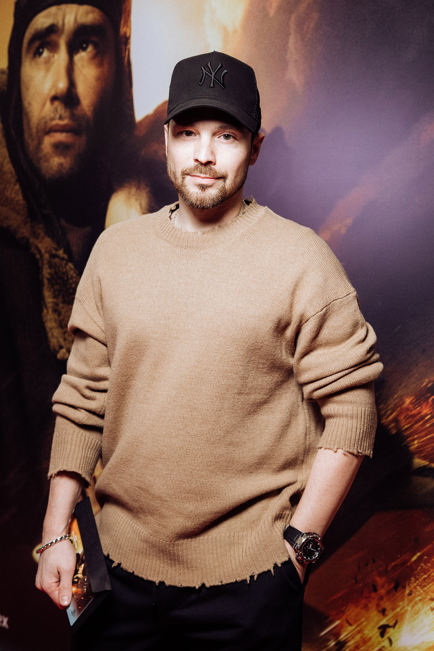 1500x2250  Алексей Чадов - Aleksey Chadov фото №1333162 - Премьера фильма 'Летчик' в  Москве 29/11/2021