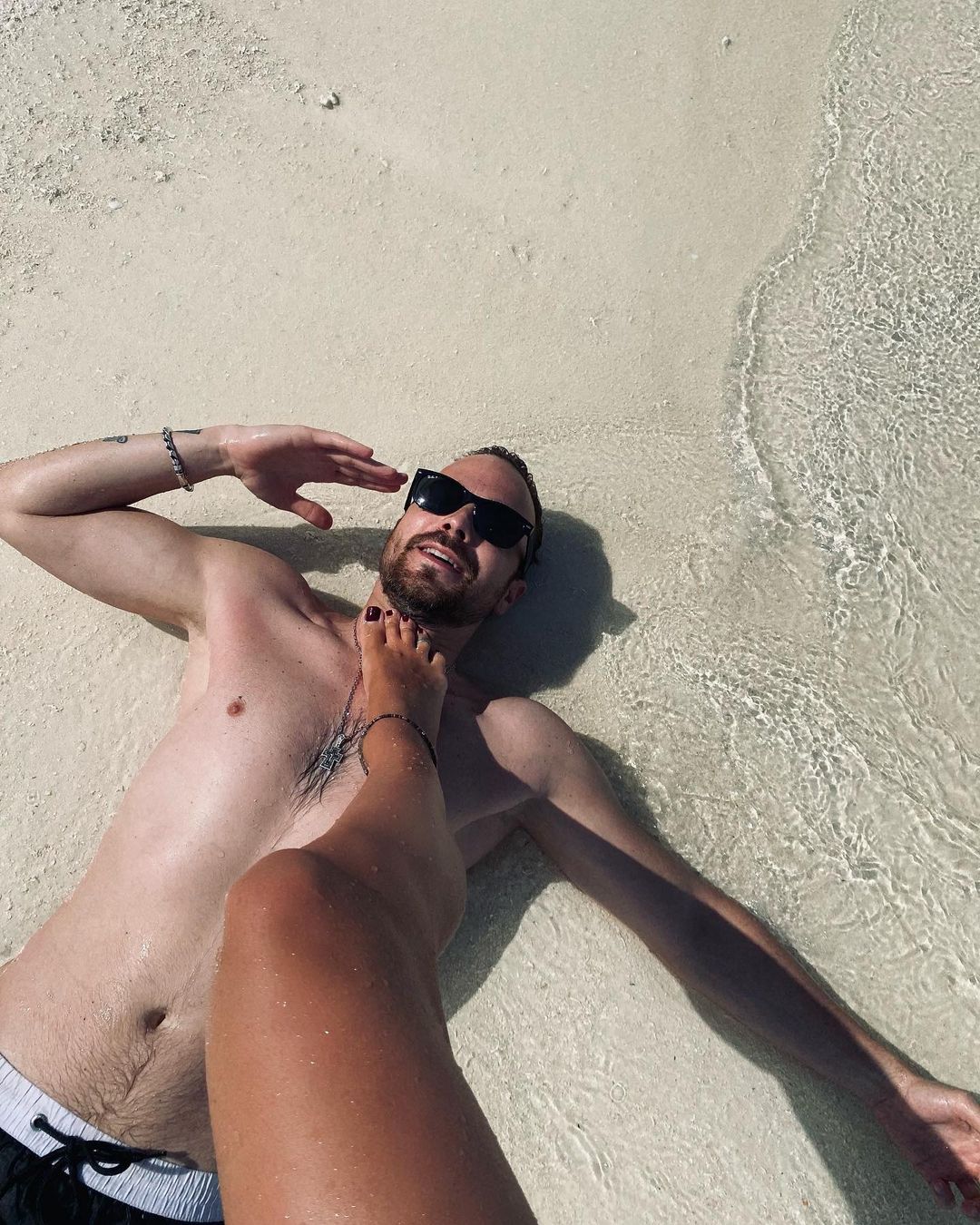 1080x1350  Вкусы не меняются»: Чадов отдыхает на Мальдивах с копией своей бывшей жены  Агнии Дитковските - KP.RU