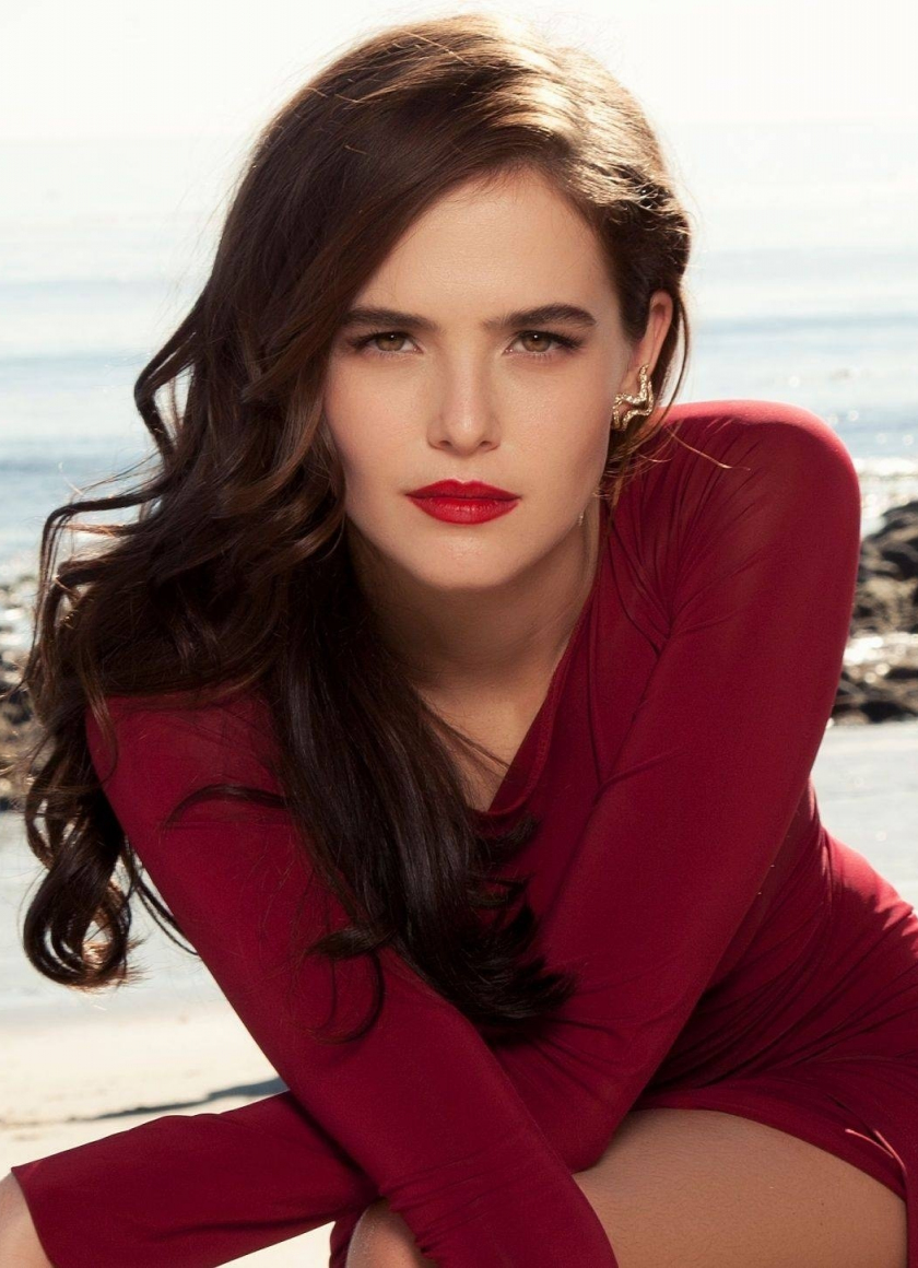 840x1160  Сексуальные картинки Zoey Deutch | Попсугар знаменитость