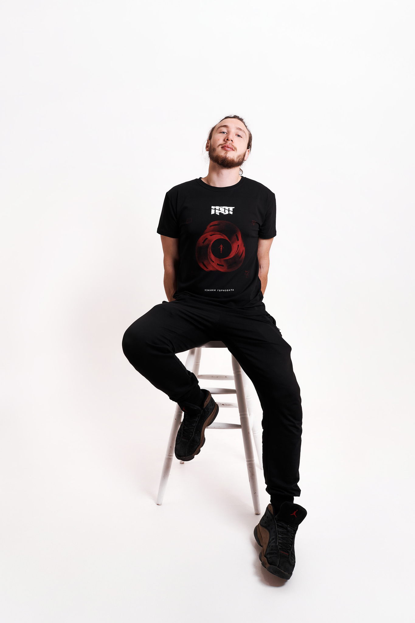 1365x2048  Футболка ГРОТ \"Узники горизонта\" купить по выгодной цене от 1600 руб |  официальный мерч группы ГРОТ