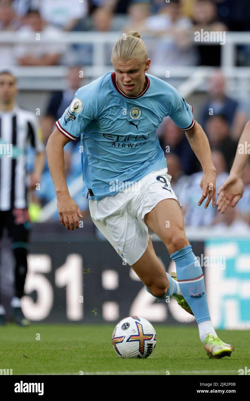 867x1390  Обои Эрлинг Хааланд - Скачать высококачественные обои Эрлинг Хааланд.