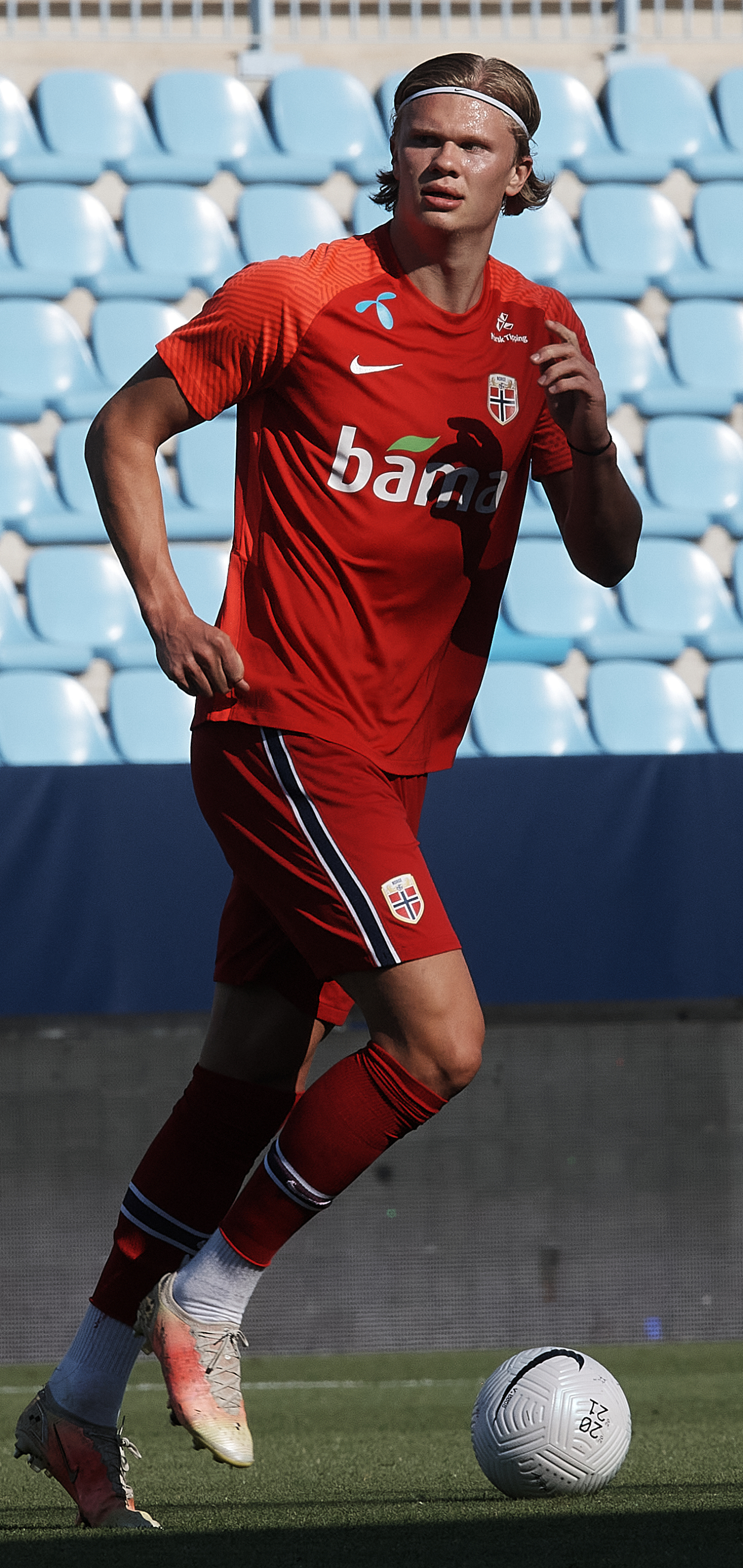 1440x3040  Манчестер Сити молодой футболист Эрлинг Хааланд