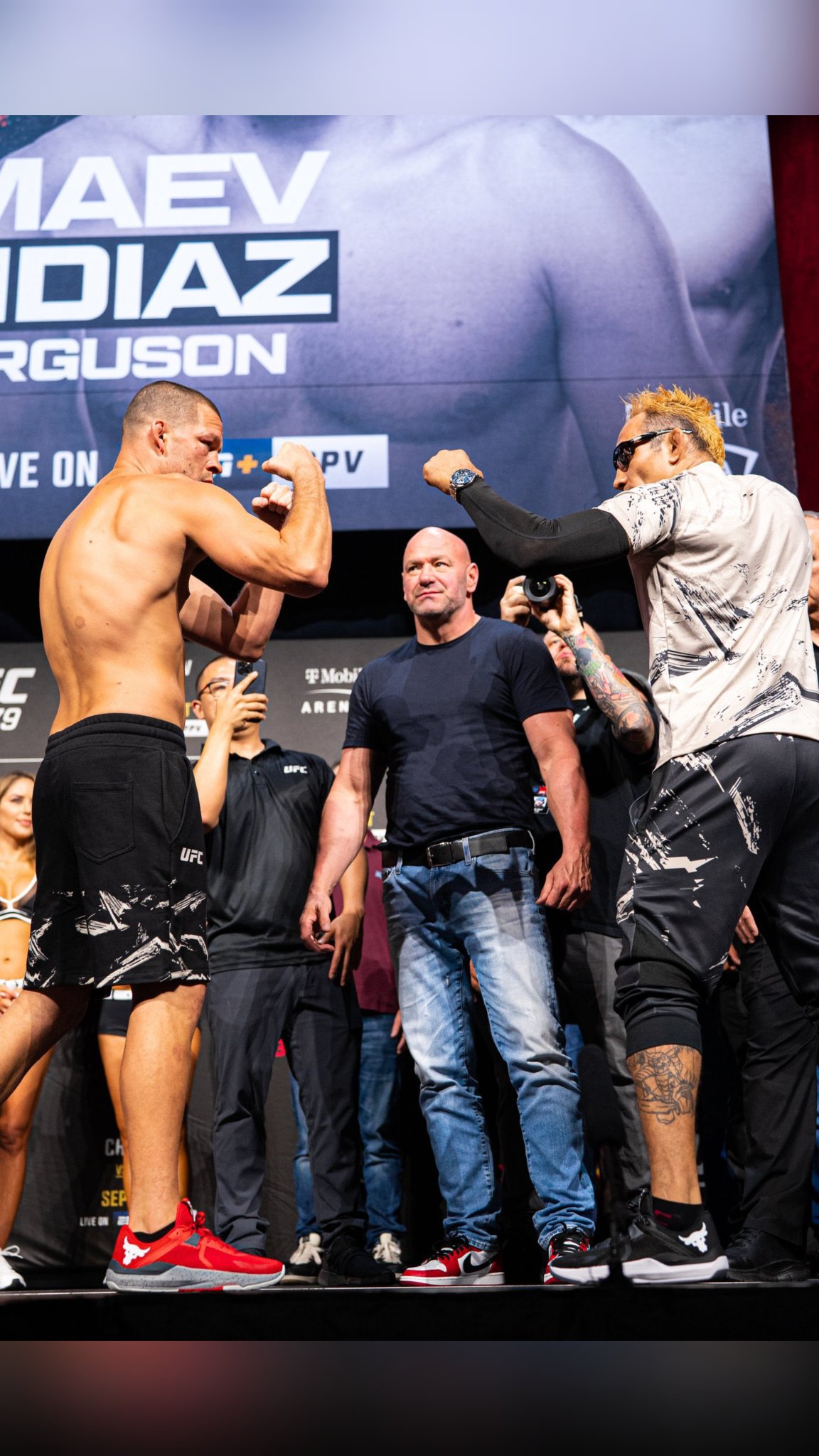 1152x2048  Почему Дастин Пуарье не большая звезда? Нейт Диас и Хабиб стали суперзвездой, когда они победили Конора, и Дастин сделали это дважды. : r/ufc