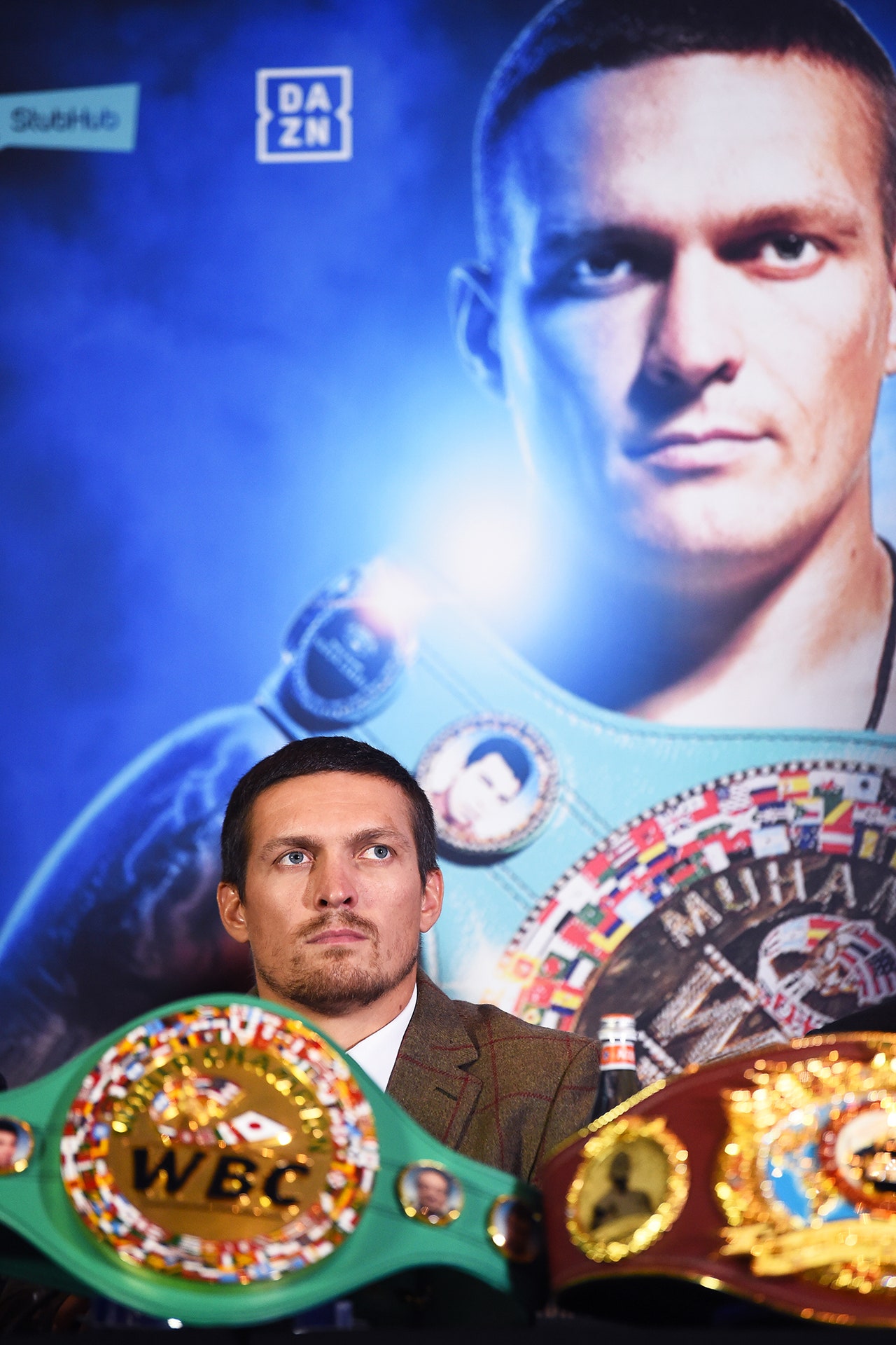 1280x1920  Ник Уэбб побеждает Дориана Дарча - Topclassboxing