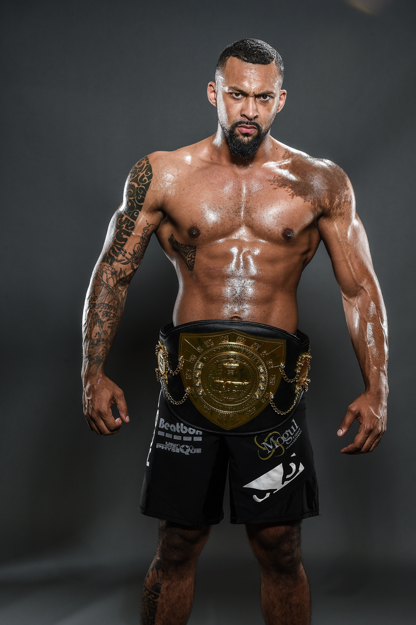 820x1232  1620x2160 Джон Джонс, американский профессиональный боец, MMA 1620x2160 Резолюция обои, HD Man 4K обои, изображения, фотографии и фон - обои.