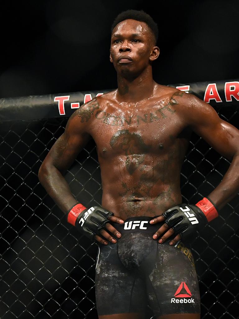 768x1024  Израиль Адесанья - лучший боец ​​среднего веса в мире - Камару Усман - последние спортивные новости в Нигерии