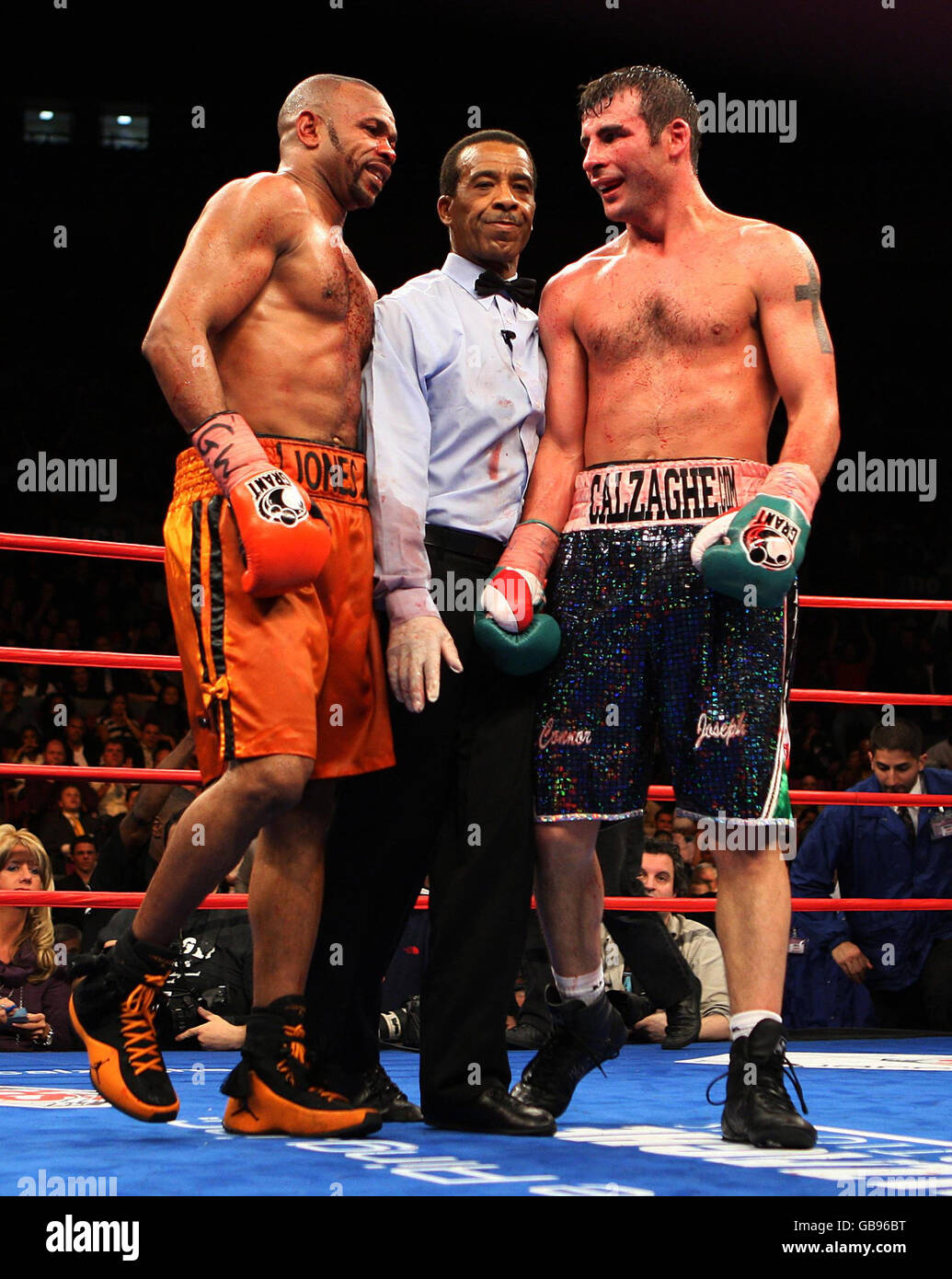 1035x1390  Рой Джонс -младший