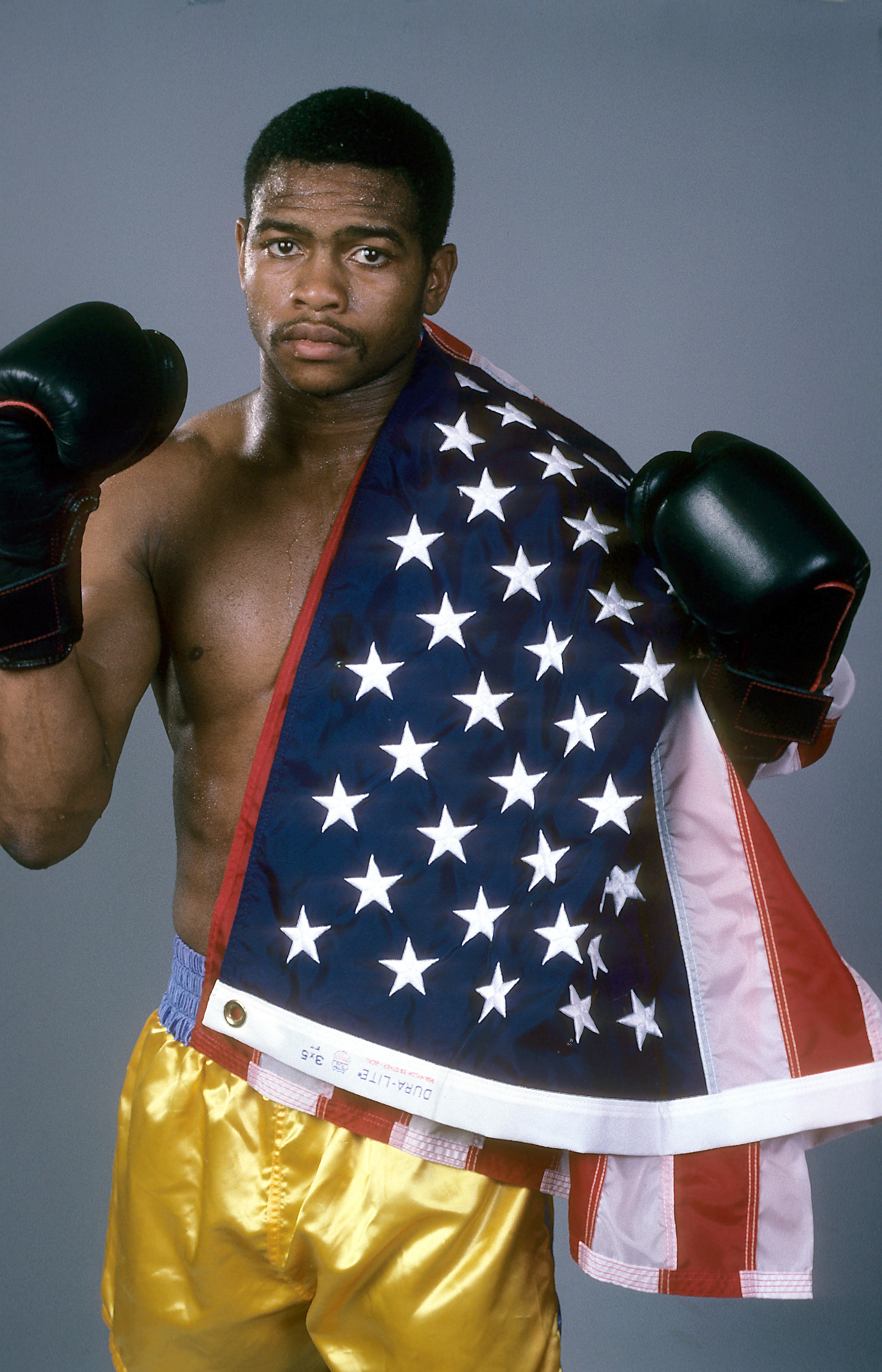 3072x4778  Майк Тайсон против Роя Джонса -младшего Пояс: За какова пояс WBC Frontline Обе легенды борются? | Солнце