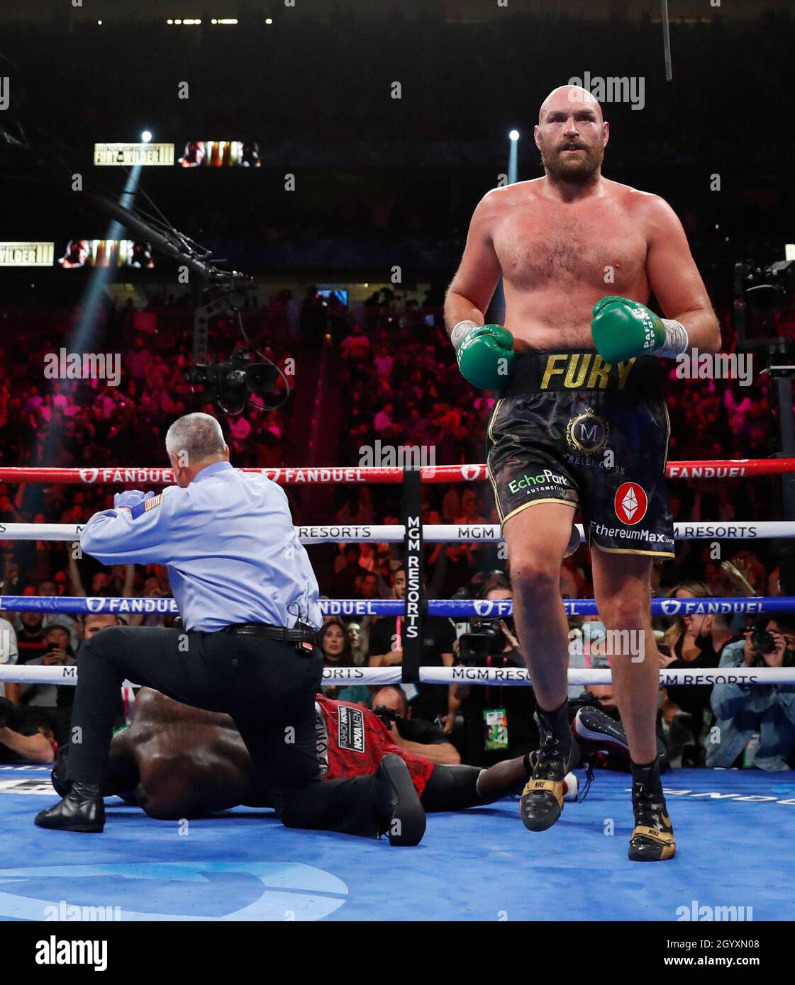 1121x1390  Энтони Джошуа говорит, что он не будет бороться с Деонтей Уайлдером, Тайсоном Фьюри и Джозефом Паркером в 2018 году - Солнце | Солнце