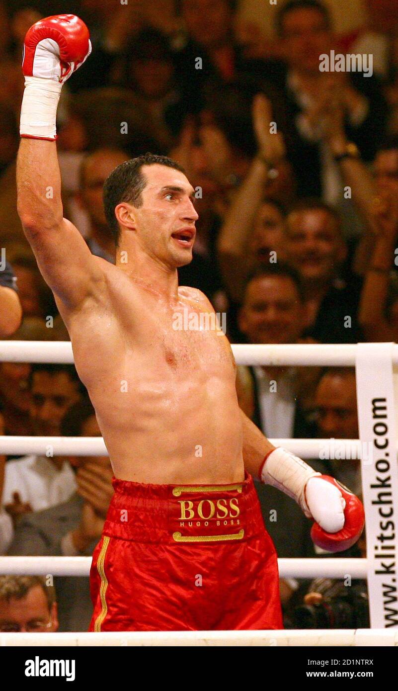 801x1390  Украина Владимир Кличко восхваляет Германию за поддержку | Политика