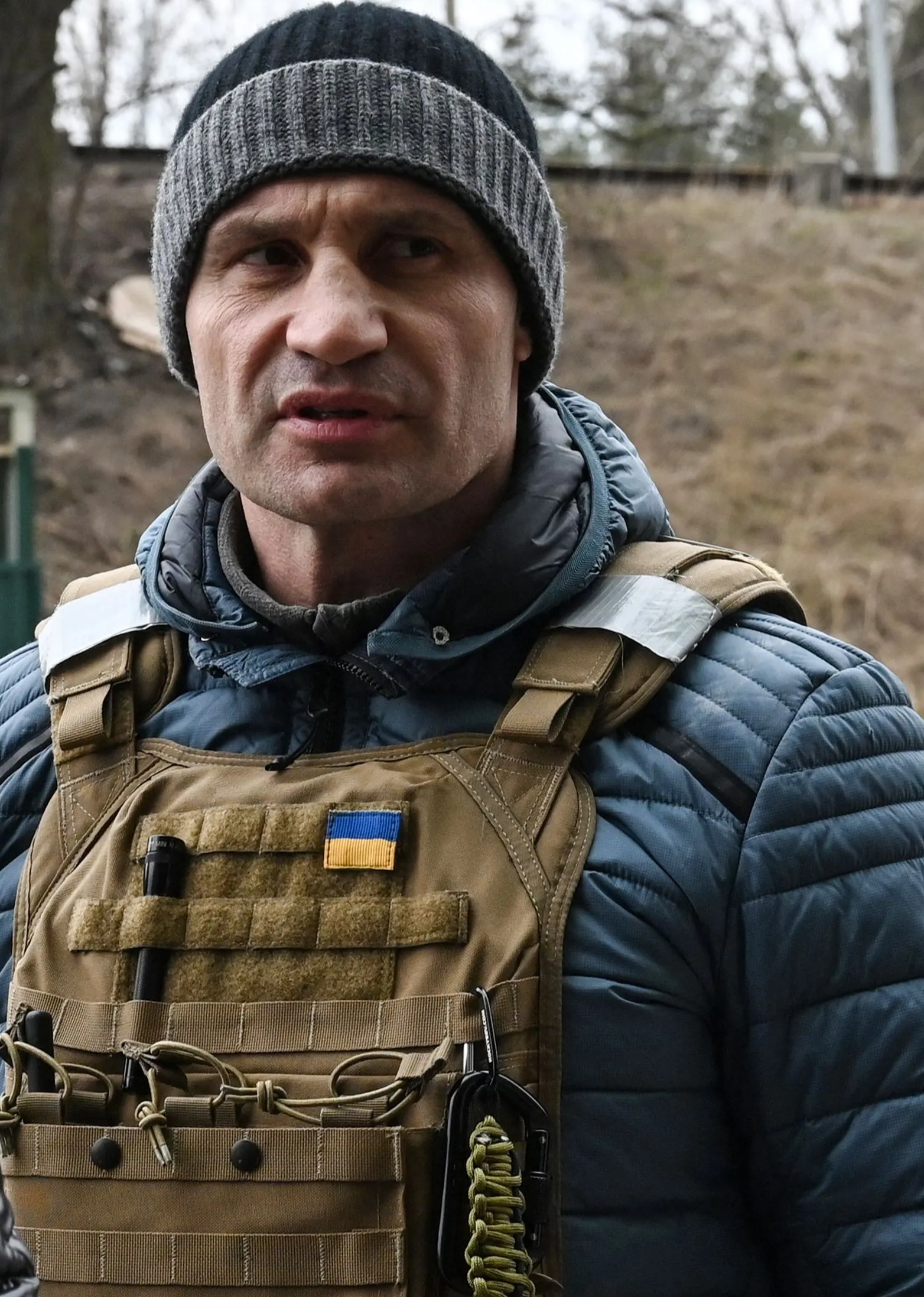 1564x2195  Wojciech Konończuk в Твиттере: \ «Владимир Кличко встретил канцлера Олафа Шольца сегодня в Берлине. На этой фотографии есть символика, не так ли?