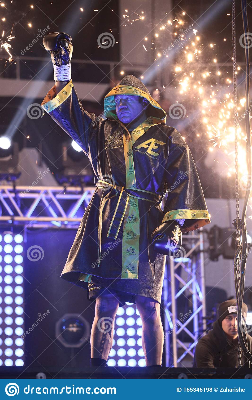 1066x1689  La Sueur - Видео | Facebook