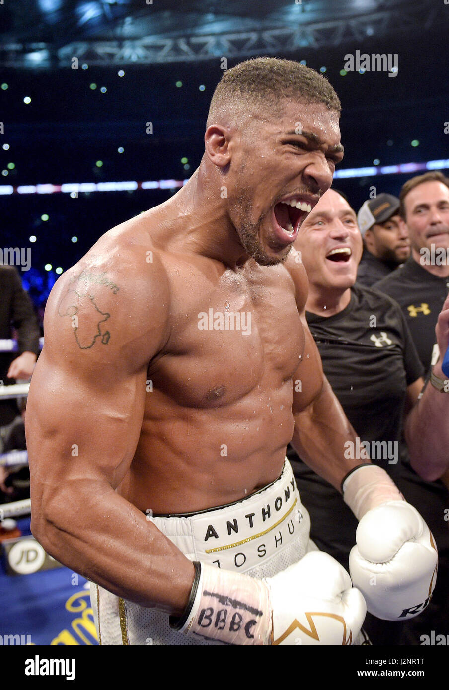 904x1390  Прикрепите auf jesses многих мужчин