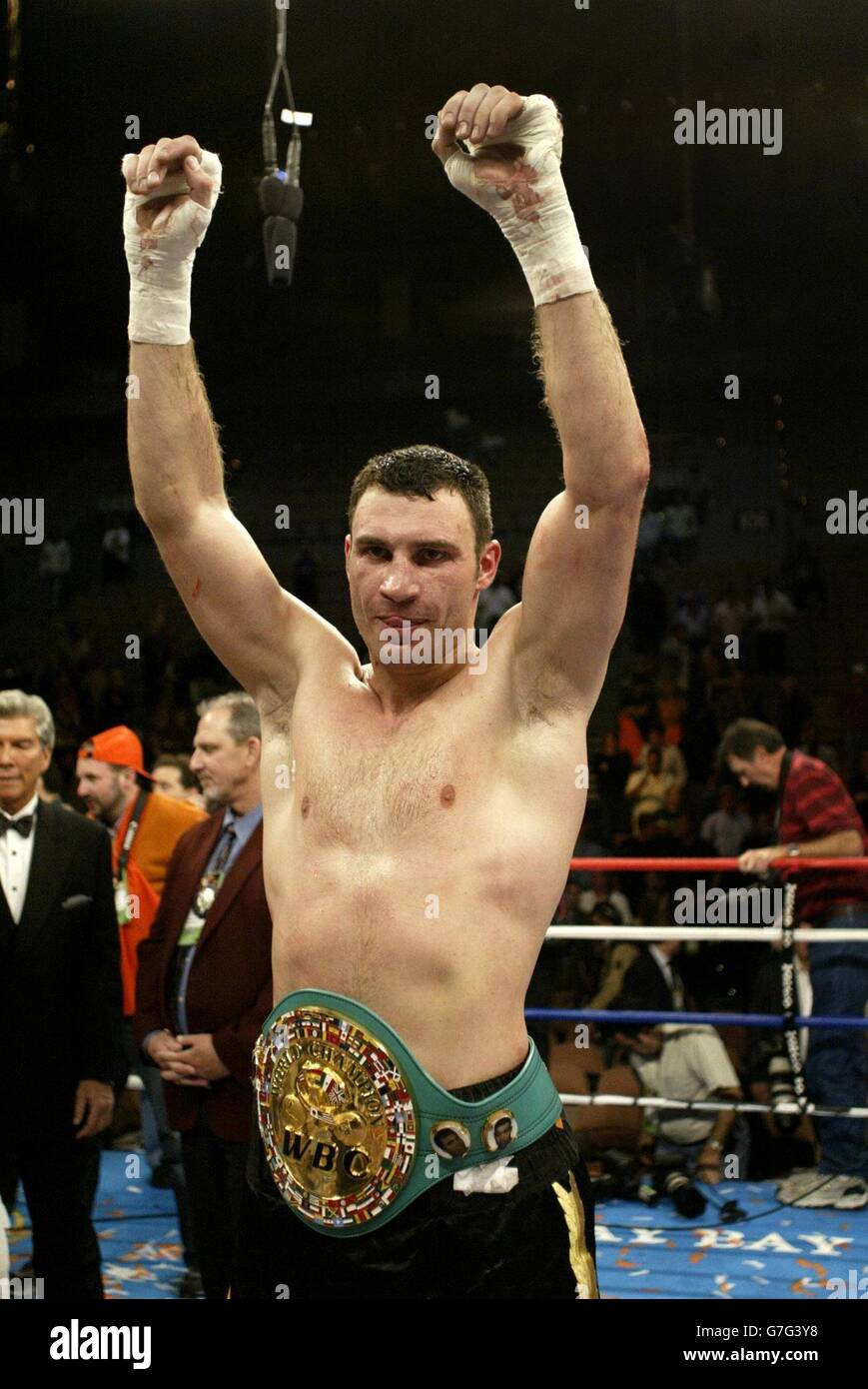 869x1390  220 Vitali Klitschko Stockfotos, Bilder \ U0026 Bilder