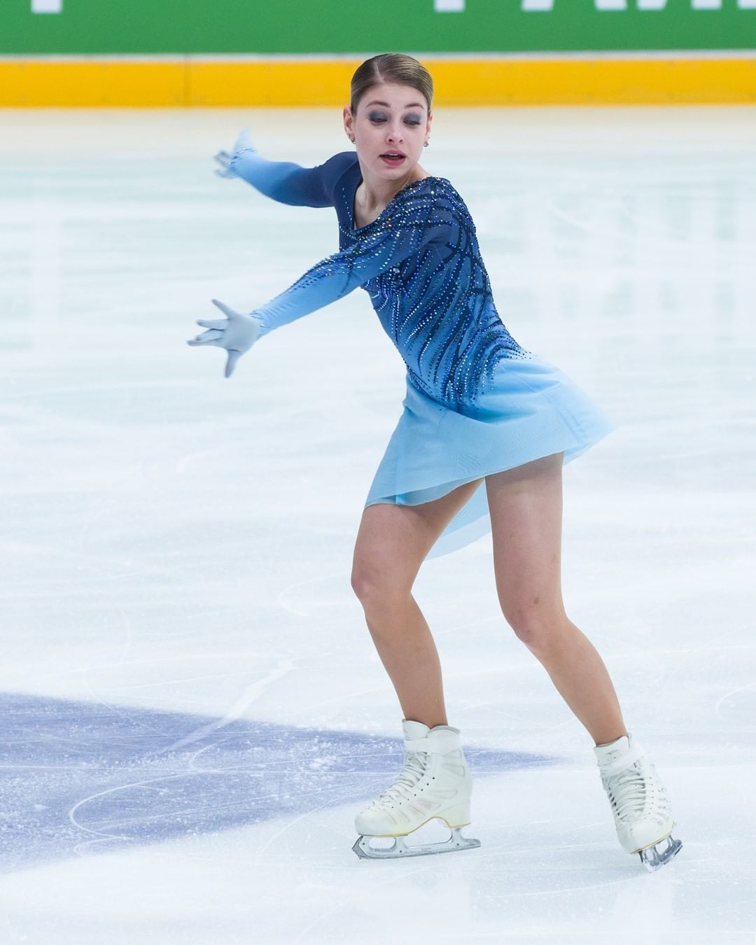 1080x1350  Alena Kostornaia Russia конкурирует с дамой короткой редакционной статьей Stock Photo - Stock Image | Shutterstock