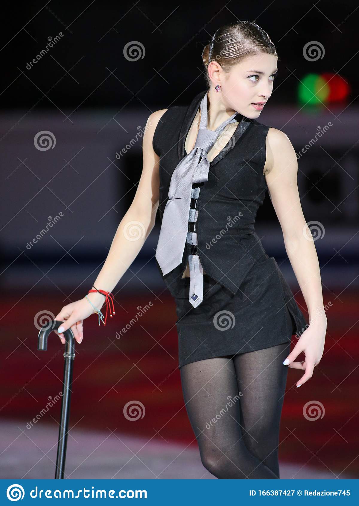 1200x1689  Danielle Earl Photography - 🕊✨⛸ • ⛸ Alena Kostornaia 📍 2018 Final Grand Prix ISU 🇨🇦. 👩🏼 \ U200D🎨 Даниэль Эрл 📷 Nikon D5, 300 мм f/2,8 • • • • #danielleearlphotography #figureskating #sportsphotography #figureskater #