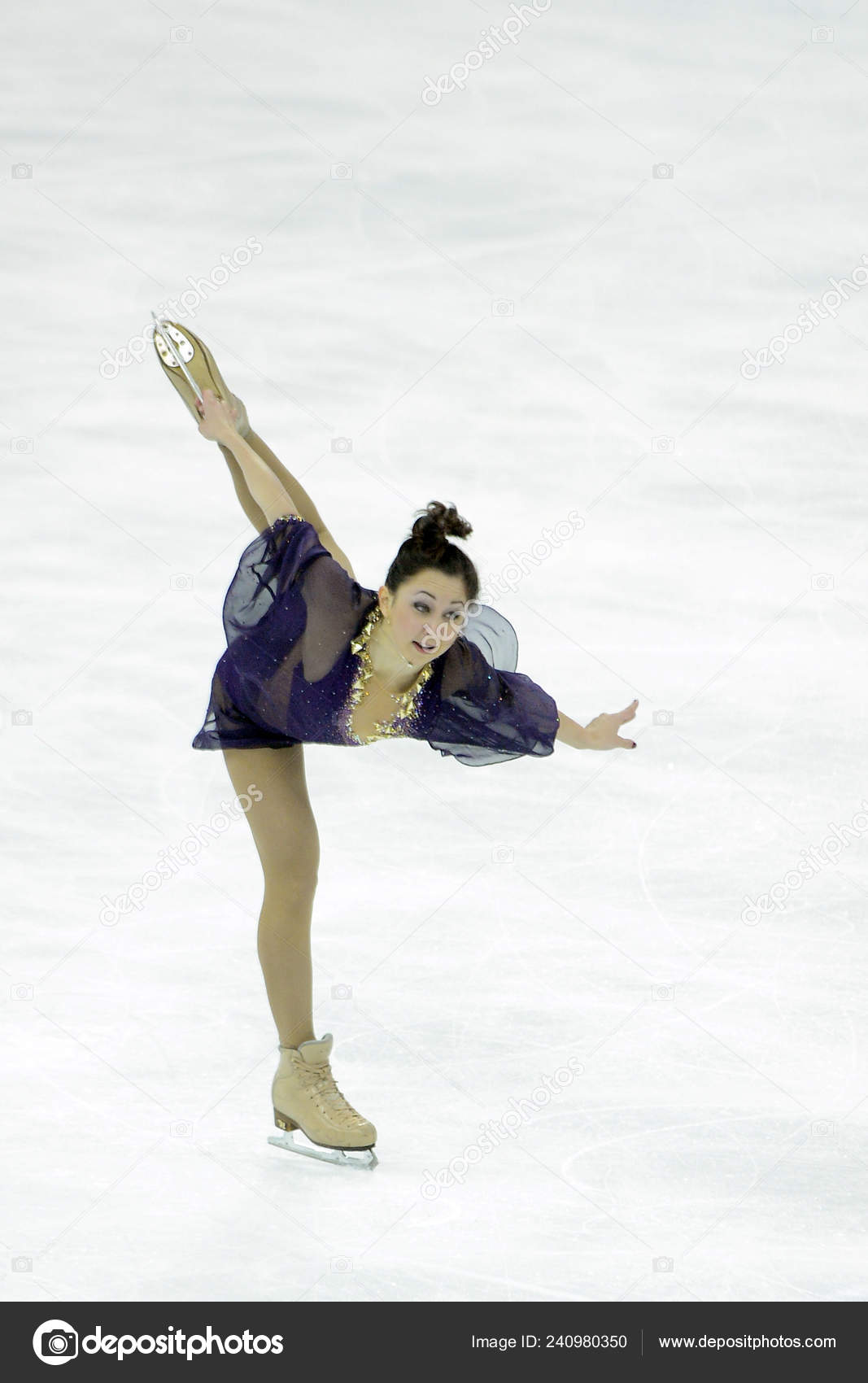 1067x1700  Шшербакова берет на себя инициативу с личным лучшим в мирах фигурного катания - Синьхуа | English.news.cn