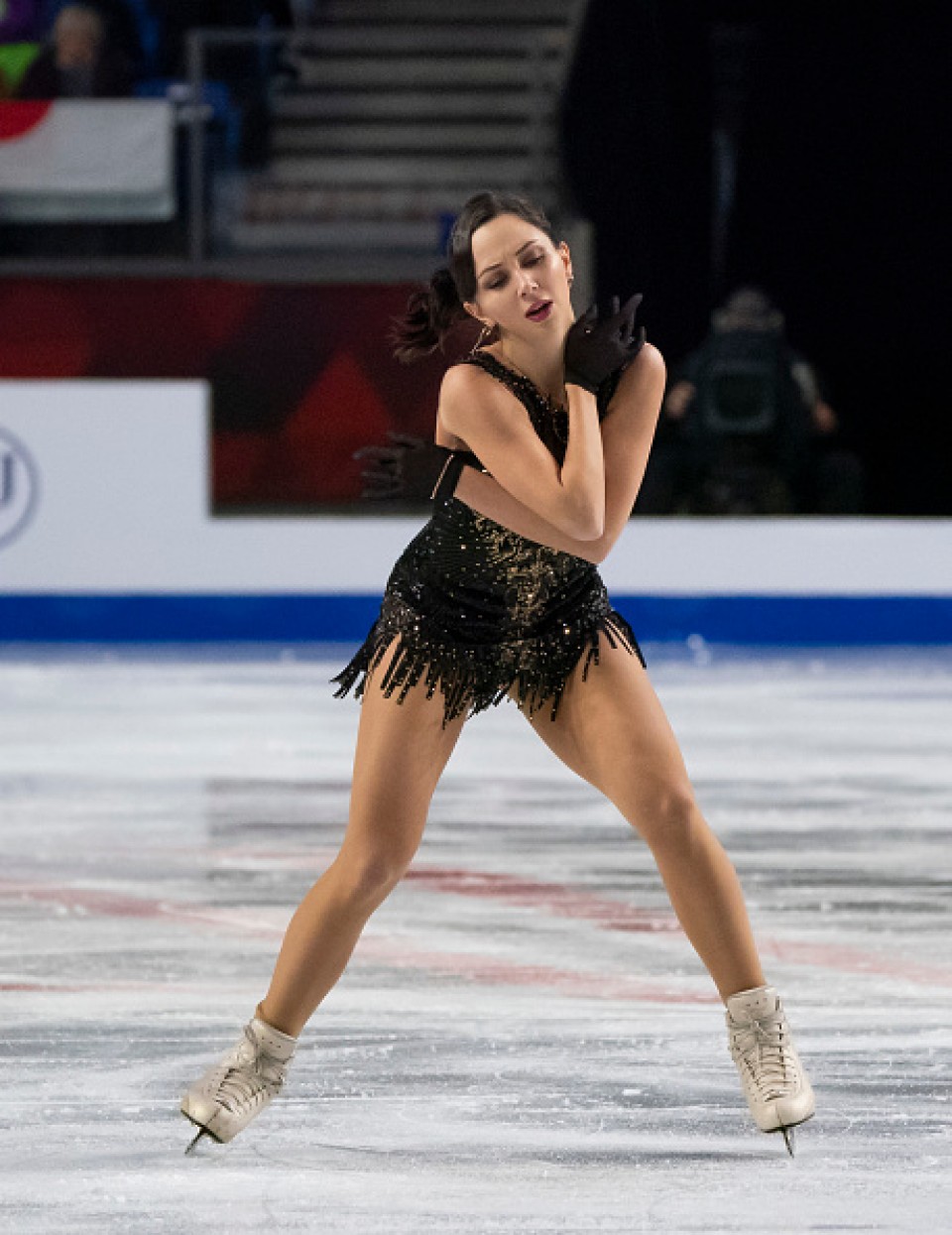 960x1245  Элизавета Туктамишева - Русская фигуристка: R/CelebrityButts