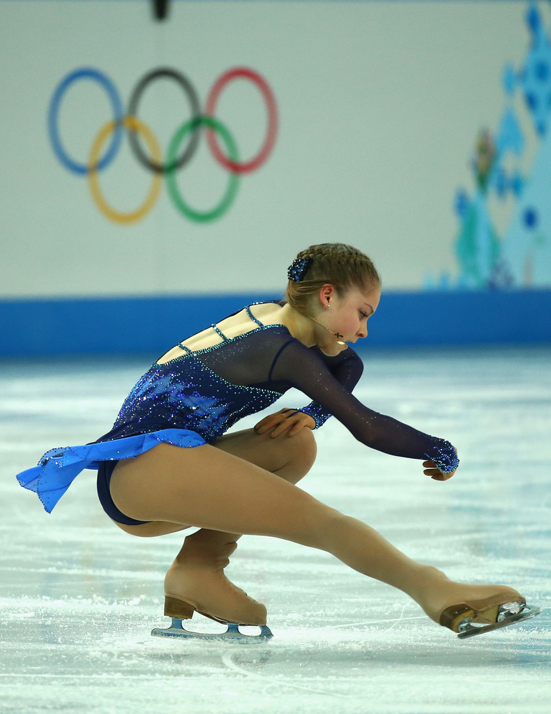 790x1024  Российская Юлия Липницкая выступает во время программы по фигурному катанию на коньках на зимних Олимпийских играх в Сочи 2014 года 19 февраля 2014 года в Сочи, Россия. Upi/Molly Riley Stock Photo - Alamy
