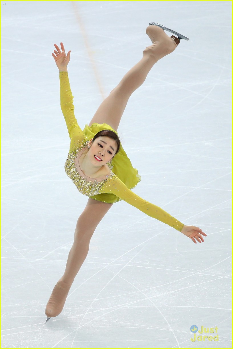 817x1222  Джулия Липницкайя сияет в Сочи