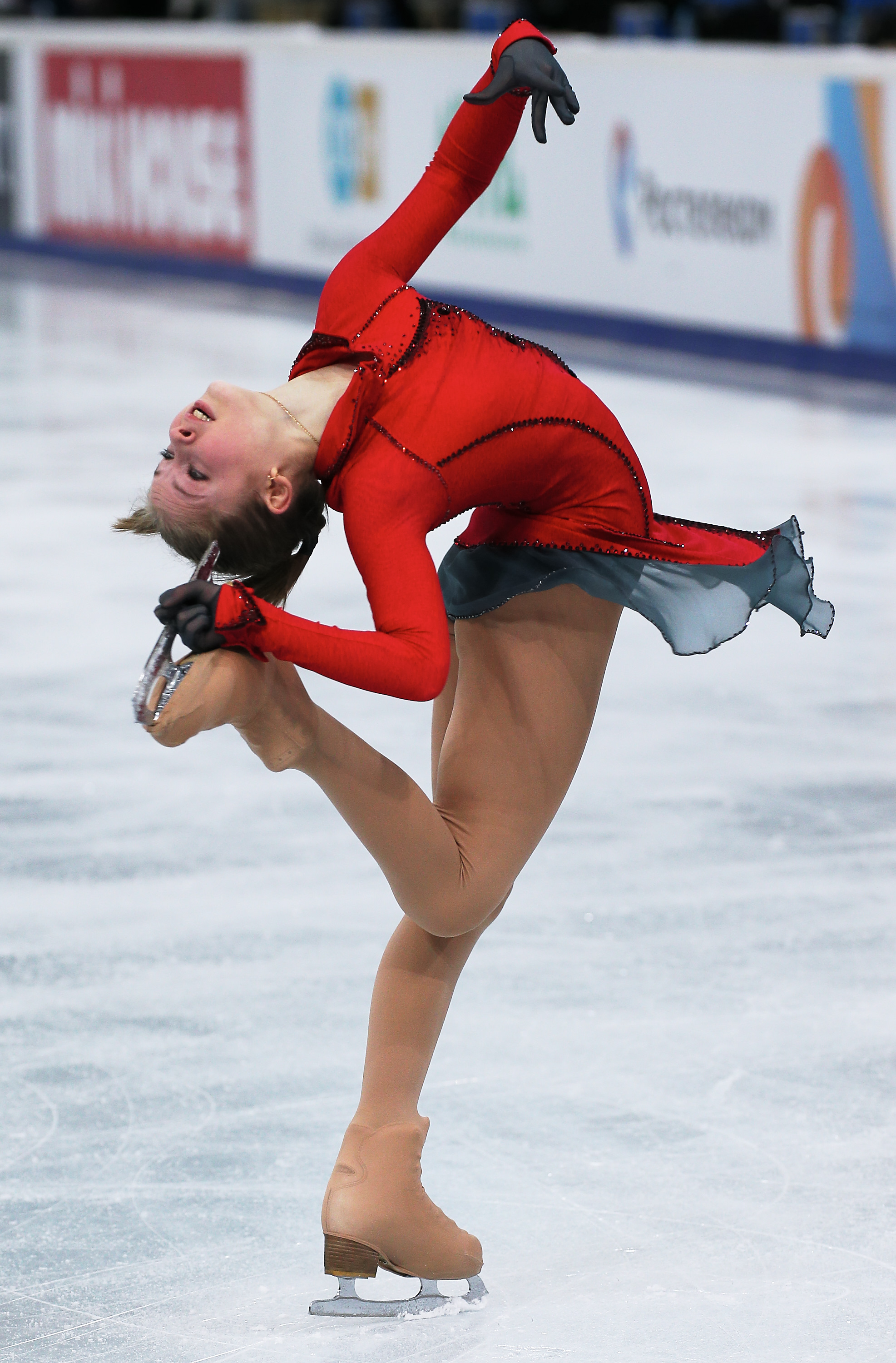 1973x3000  Yulia Lipnitskaya от Pretty-Unicorn на Deviantart