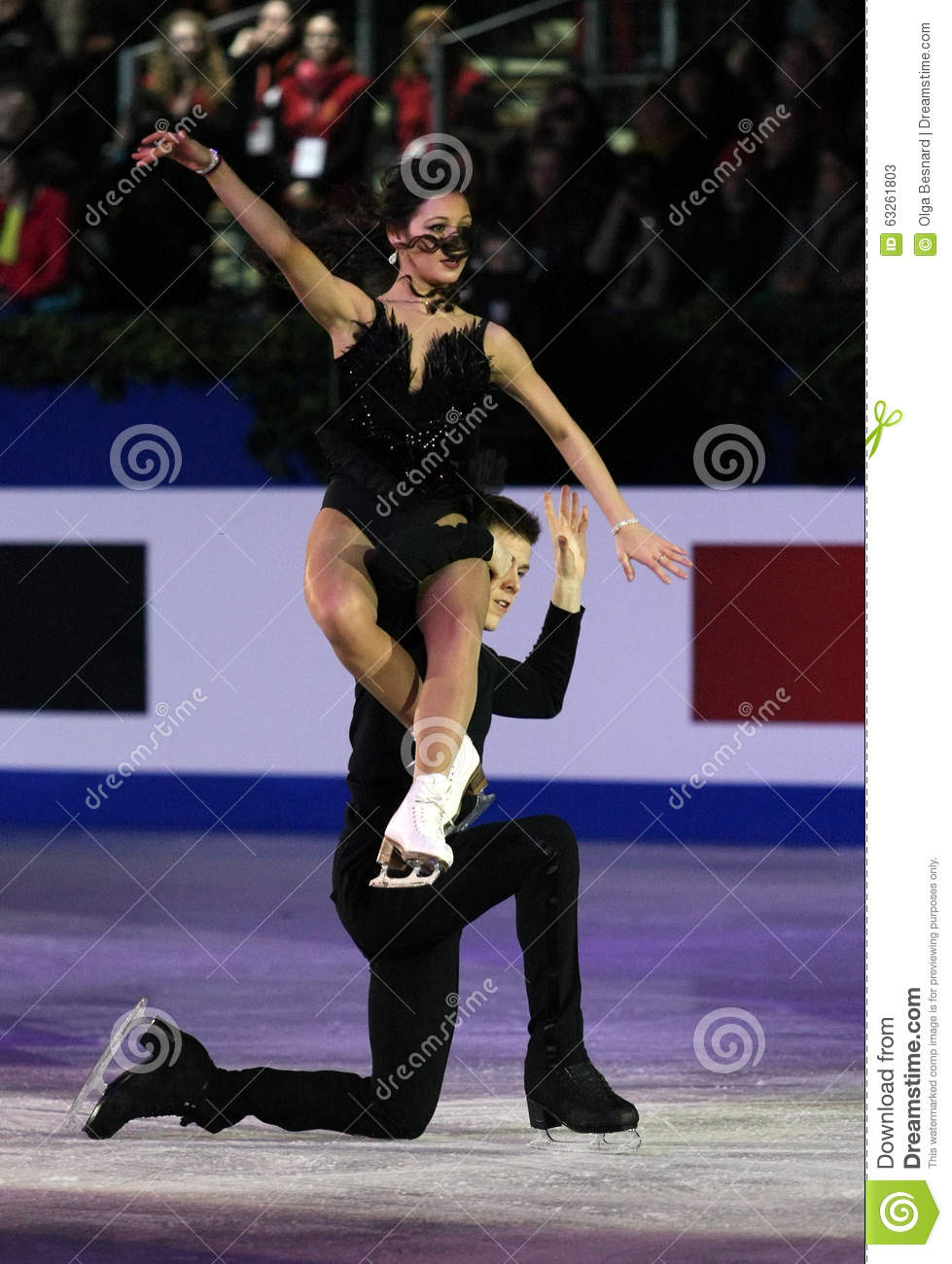 979x1300  Nikita Katsalapov и Elena Ilinykh Редакция Stock Photo - изображение матча, женщина: 52528678