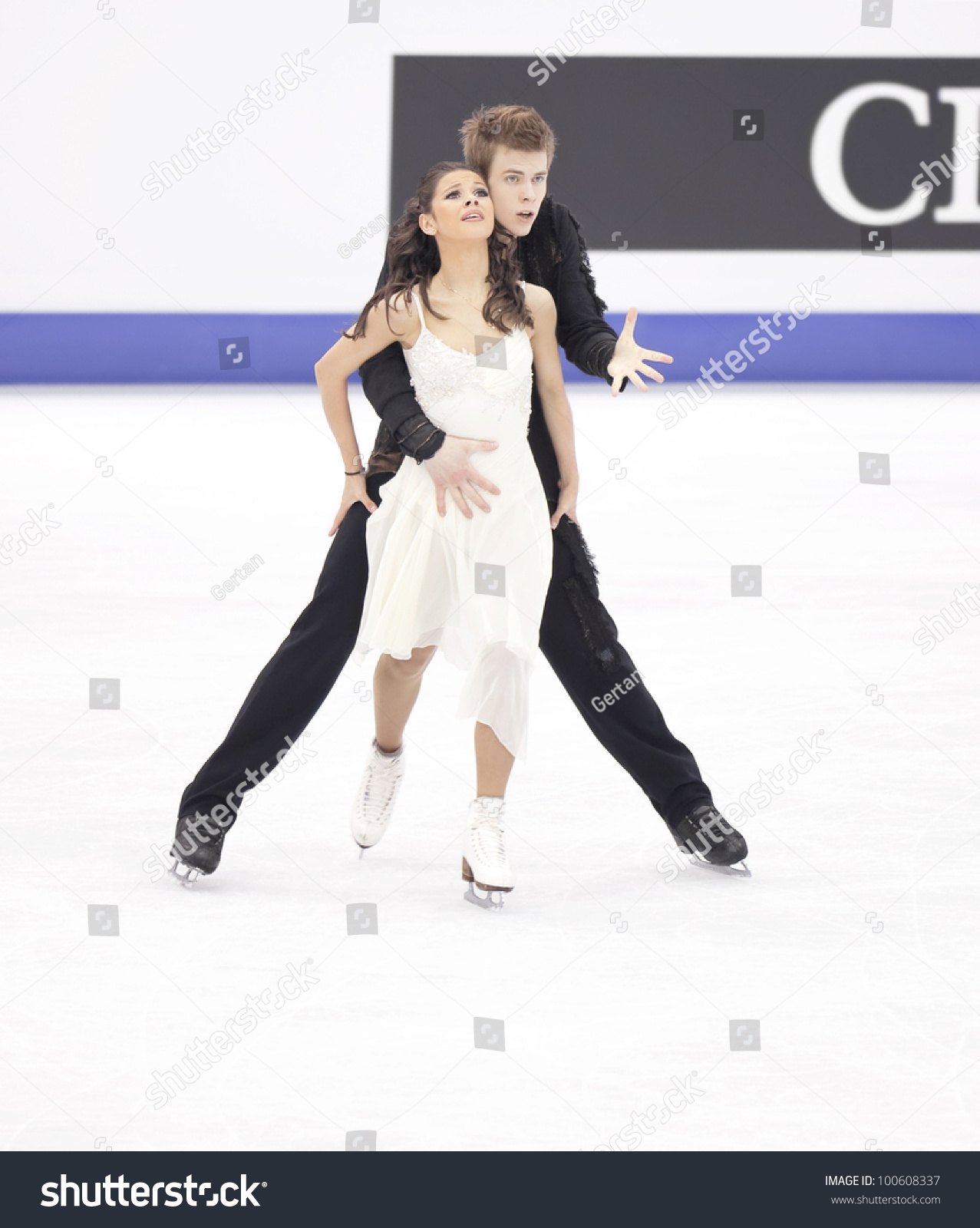 1277x1600  Илиня Елена Банк Де -Фотографии и д'А.