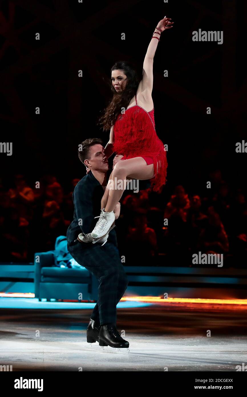 866x1390  Елена Илинье и Никита Катсалапов из России выступала во время короткого танца на льду на чемпионате ISU World Figut