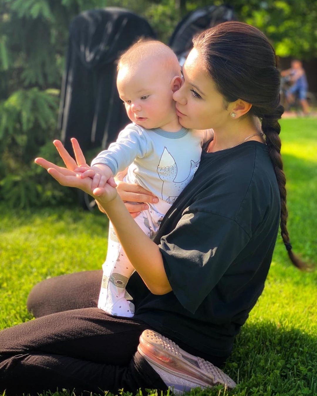 1080x1350  Елена Илинье, Руслан Чжиганшин Елена Илининха Редакция Сток -Фото - Стоковое изображение | Shutterstock