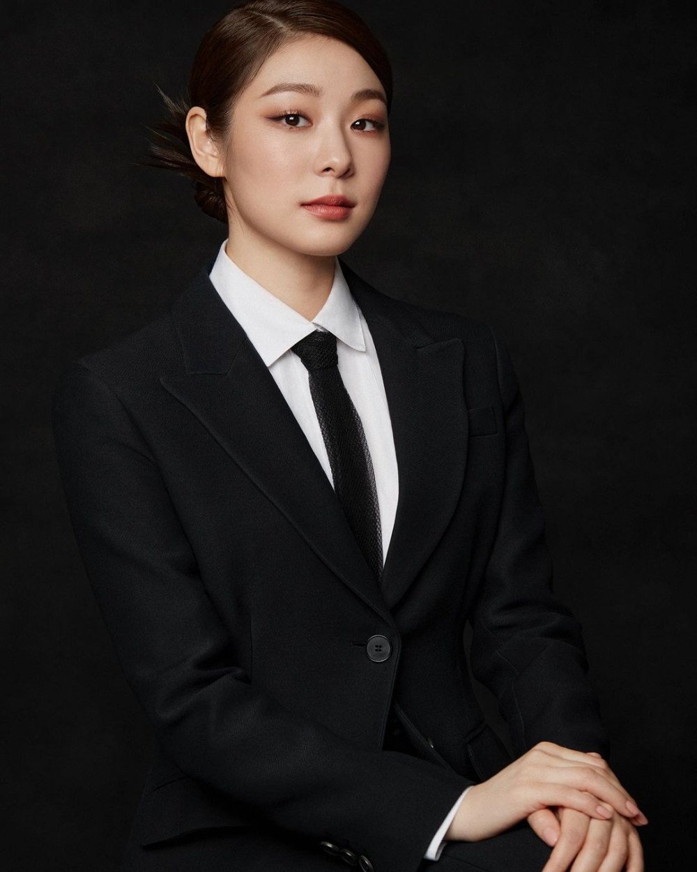 1000x1250  Бывший фигуристка Ким Юна демонстрирует свою шикарную красоту с «Кристиан Диора Красавицей» | Allkpop