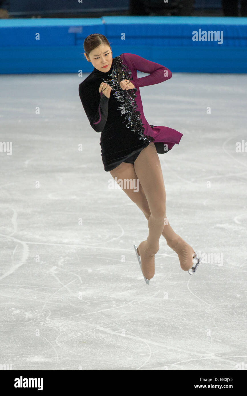 866x1390  Женское фигурное катание