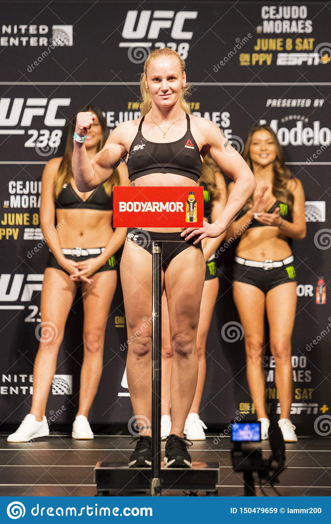 1067x1689  Кто -нибудь может остановить Валентину Шевченко?! - UFC 261 | У Валентины Шевченко нет слабости! Никто!? Кто -нибудь может остановить ее после #UFC261? | По UFC | Facebook