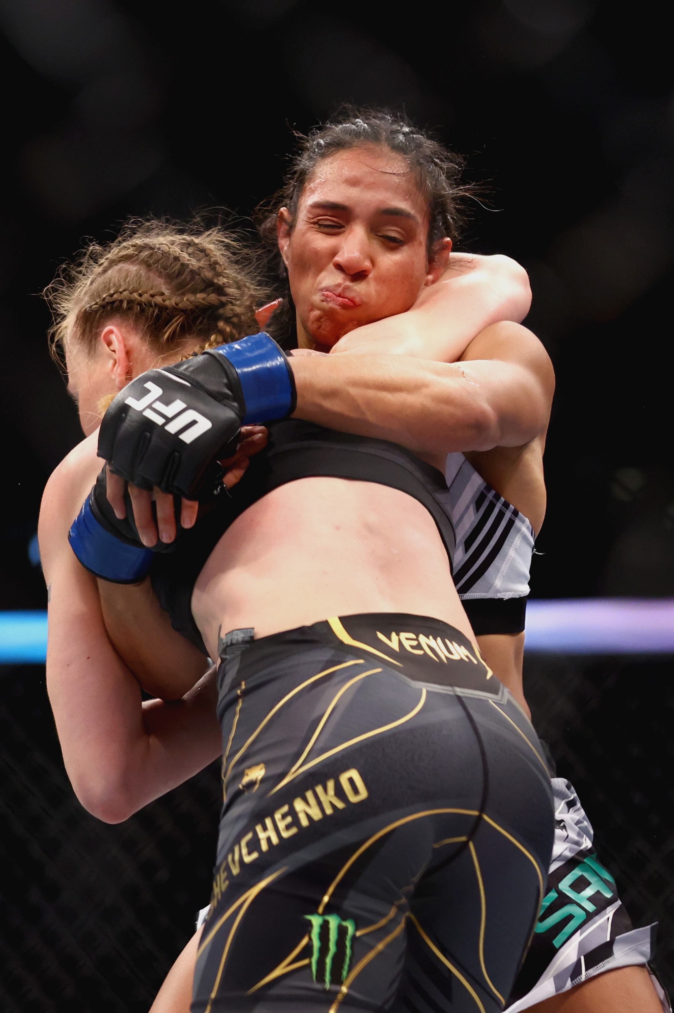 2154x3238  ESPN MMA в Твиттере: \ "Доминирование 😤 #ufc266 https: //t.co/pryhrwhag \"/Twitter