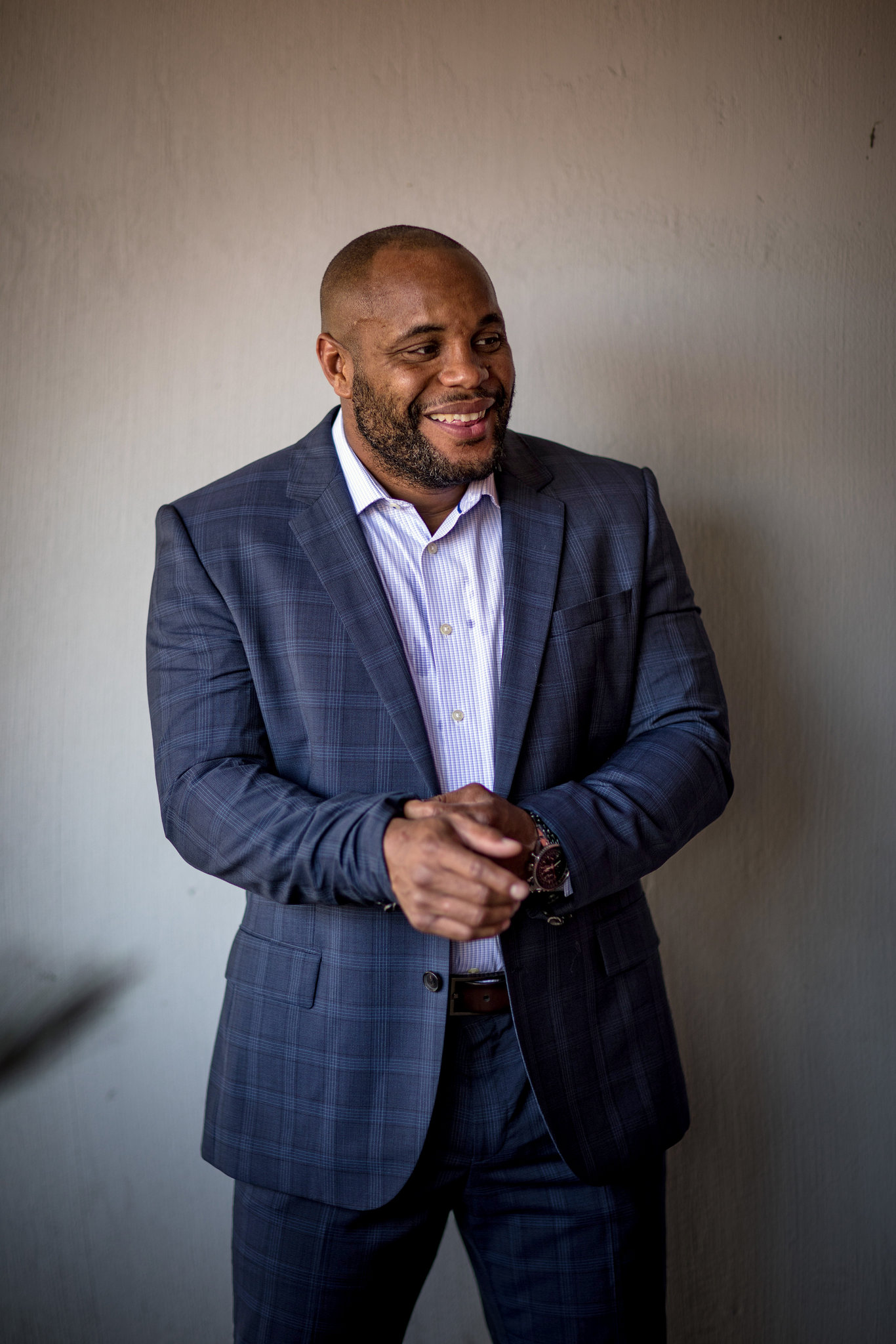 1366x2048  🥊 Daniel Cormier обои QHD 🥊 APK Voor Android скачать
