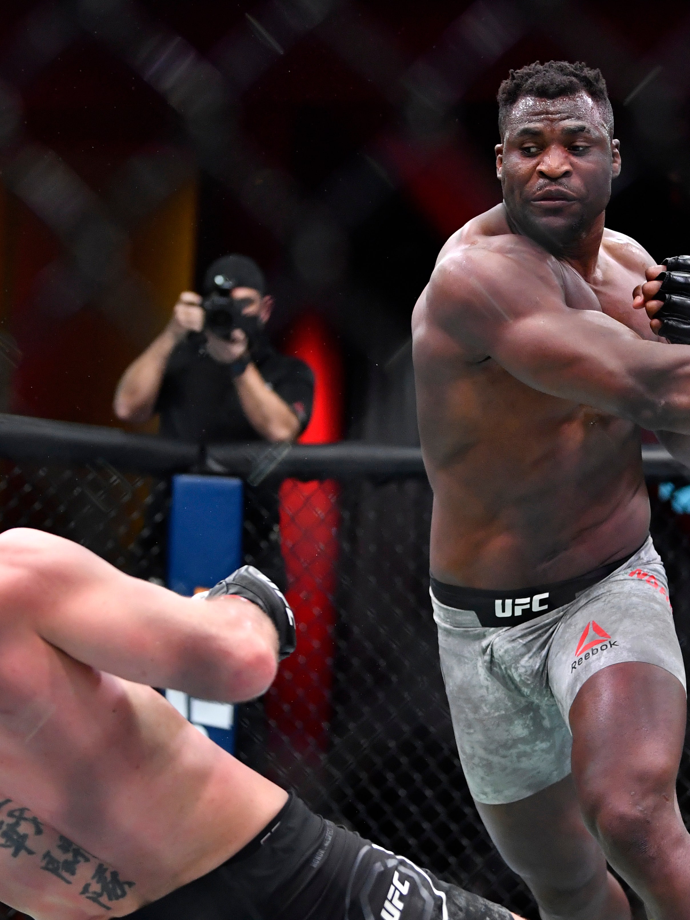 2415x3220  Фрэнсис Нганну по -прежнему самый плохой человек UFC | Британский GQ