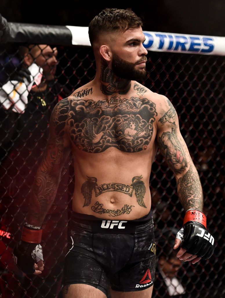 776x1024  Коди Гарбрандт обои - пещера обоев