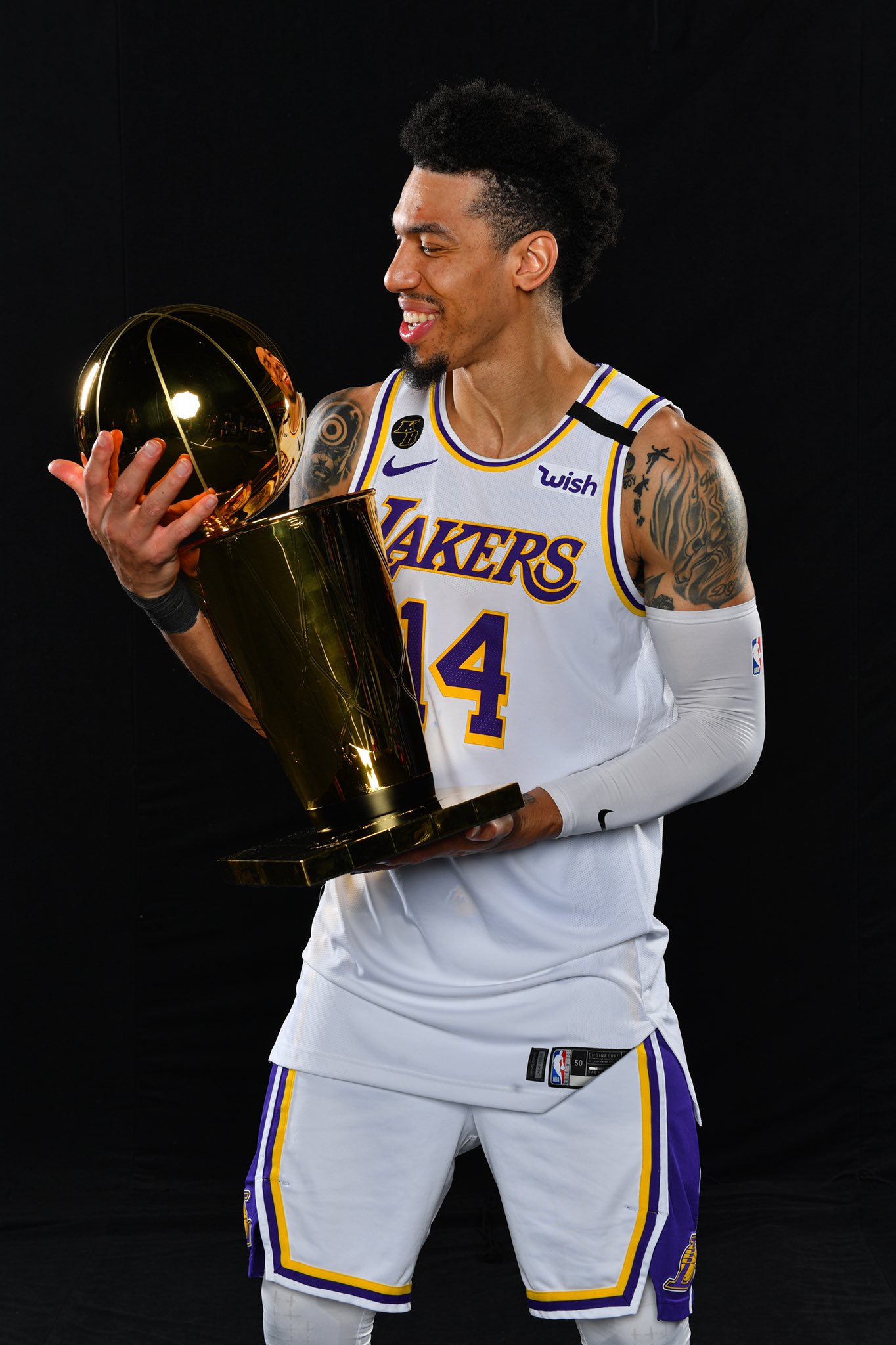 1364x2048  Los Angeles Lakers NBA Champions Walpapers • Tumpwallpapers