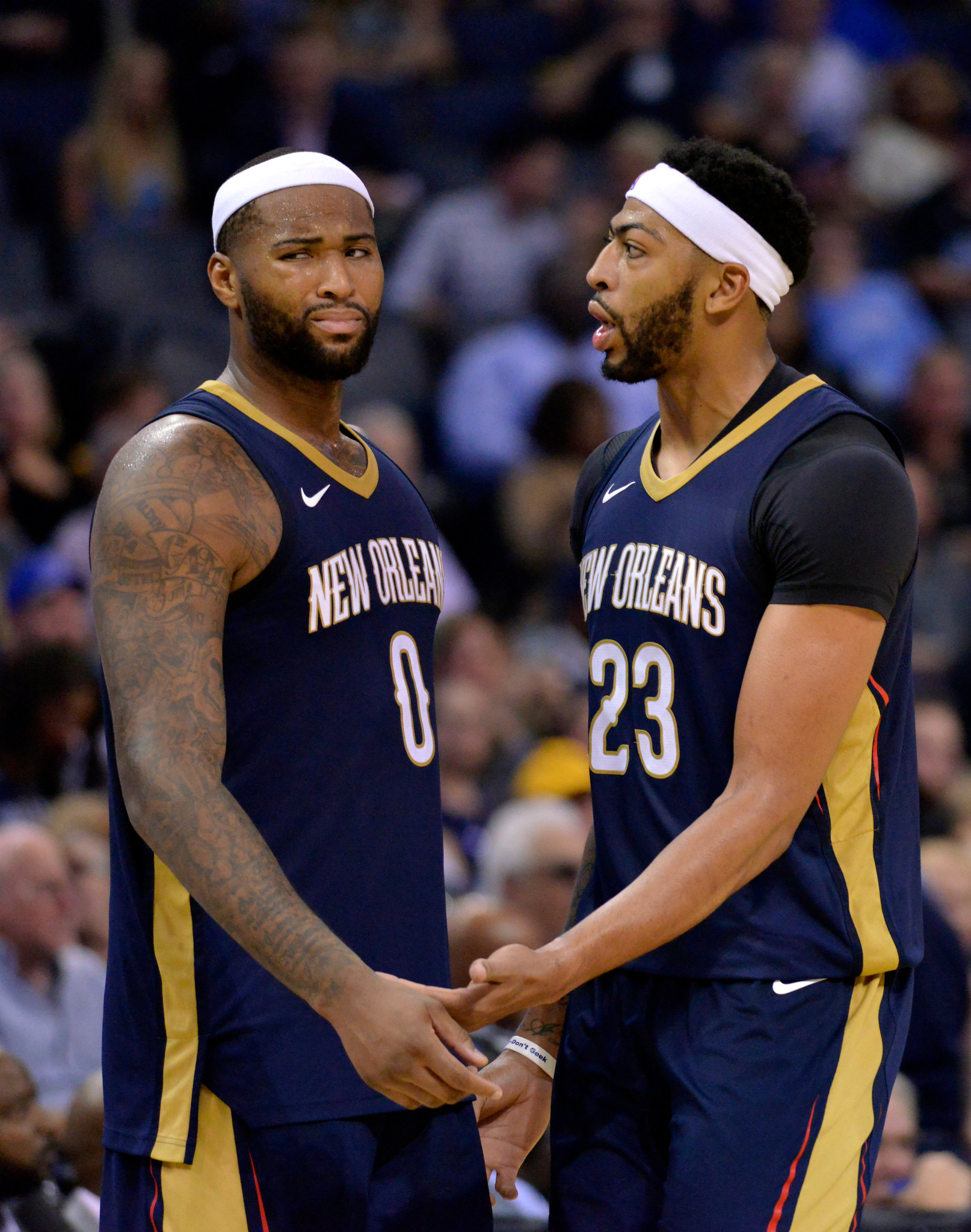 1614x2048  New Orleans Pelicans iPhone обои скачать бесплатно