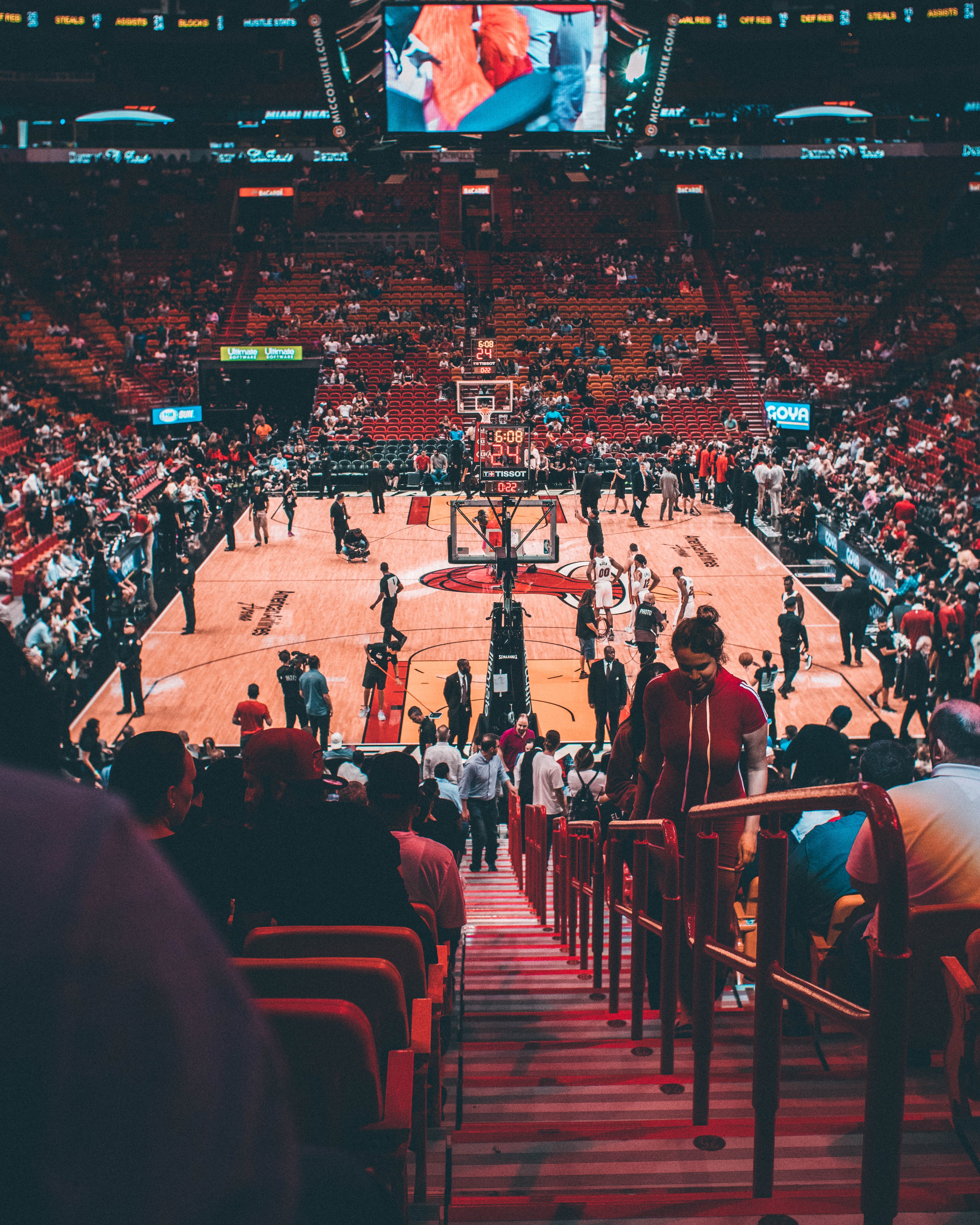 3949x4936  Miami Heat Pictures | Скачать бесплатные изображения на Unsplash
