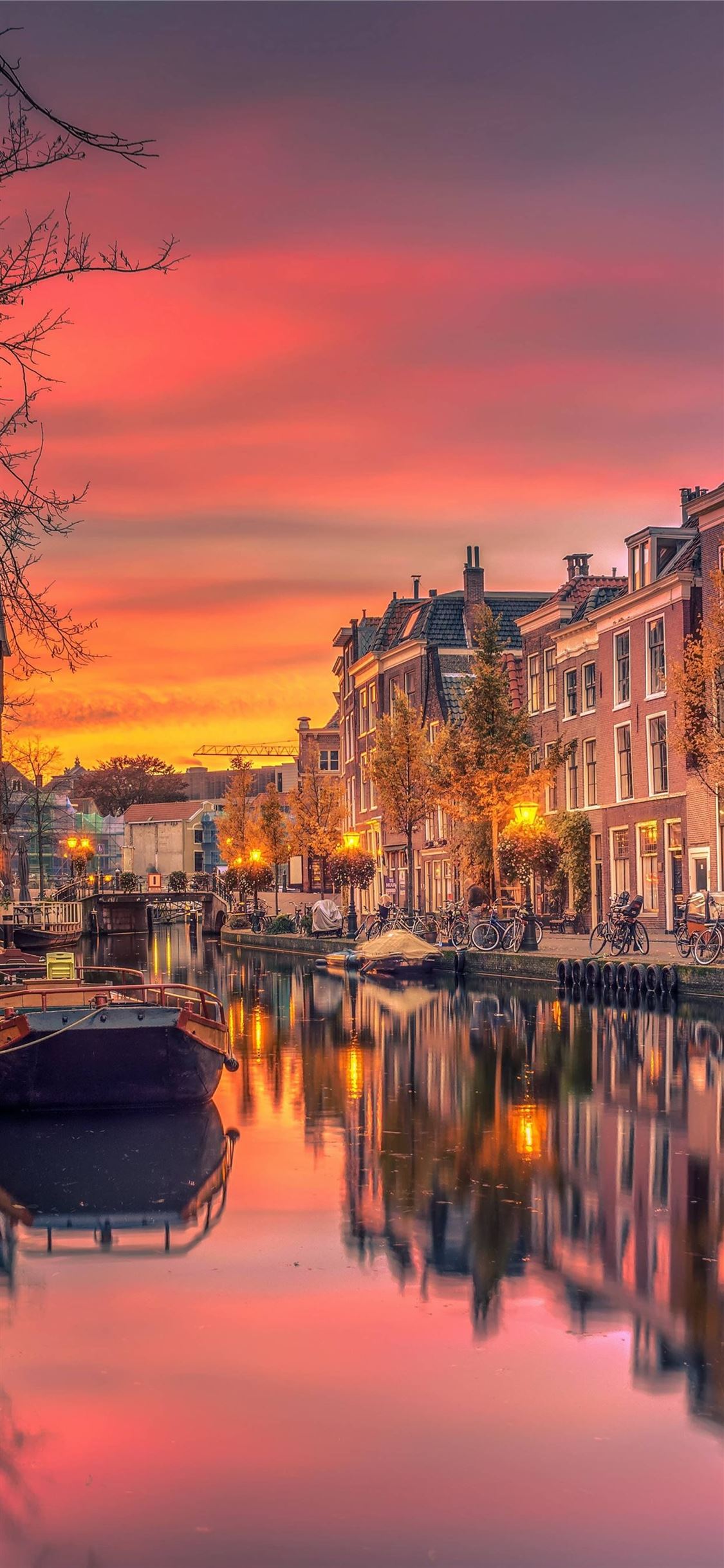 1125x2436  Best Amsterdam iPhone 11 Wallpapers HD - iLikeWallpaper
