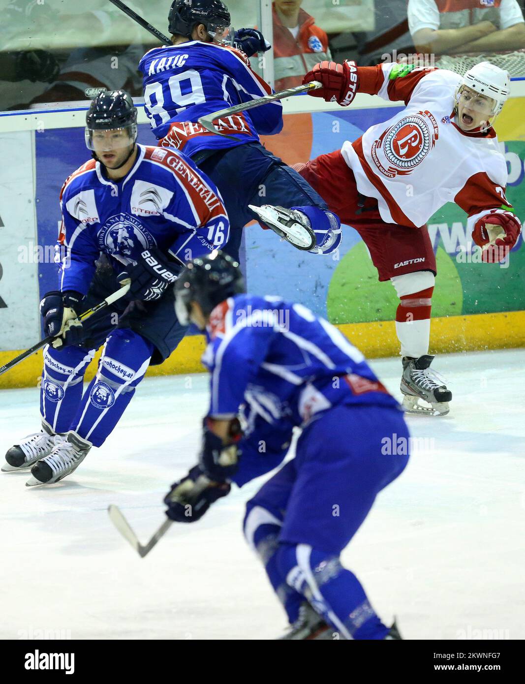 1067x1390  Vityaz Hi -Res stock Photography и Images - стр. 2 - Алами